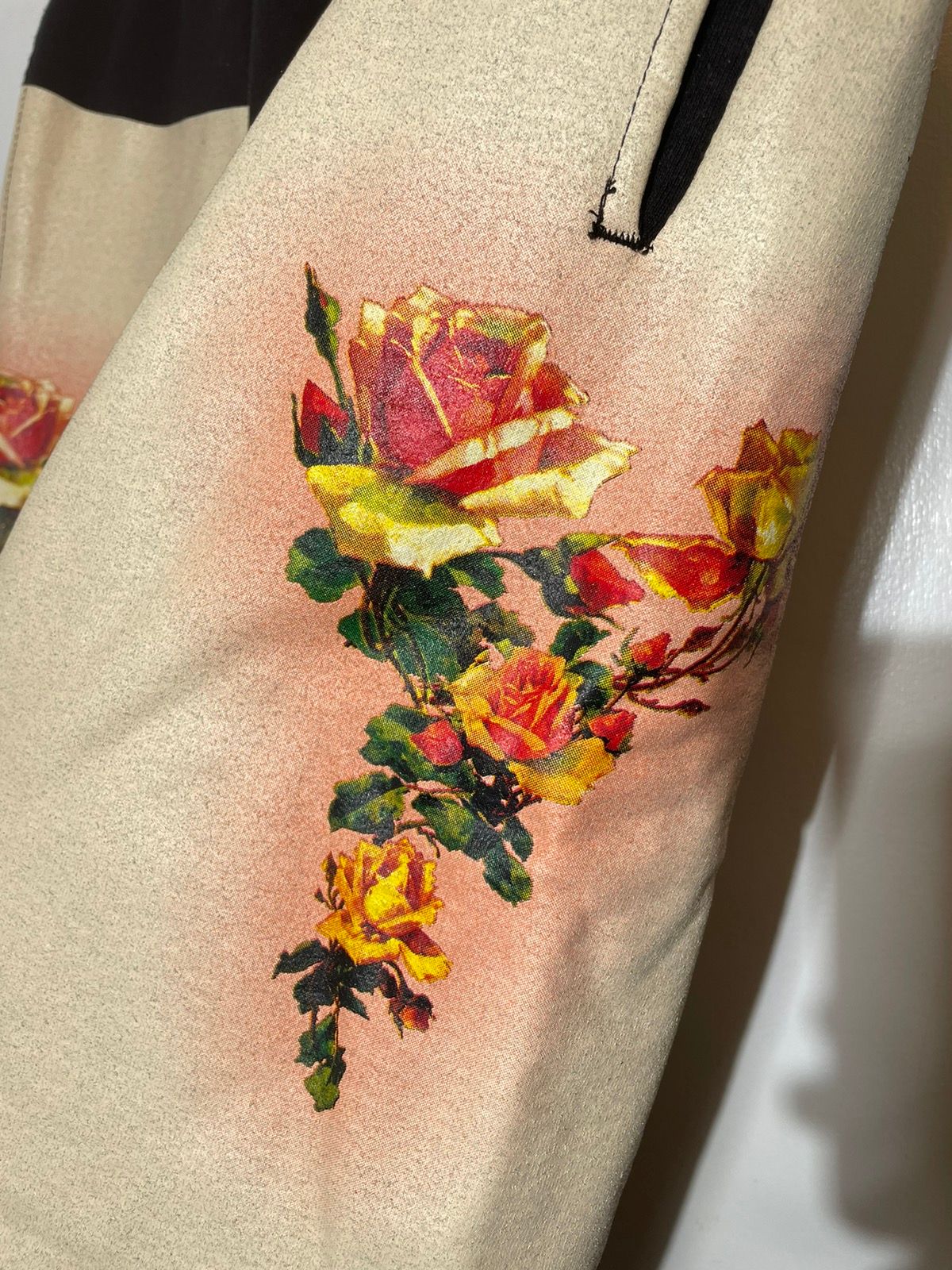 Supreme Supreme Jean Paul Gaultier Floral Sweatpants SS ‘19 Size US 32 / EU 48 - 4 Thumbnail