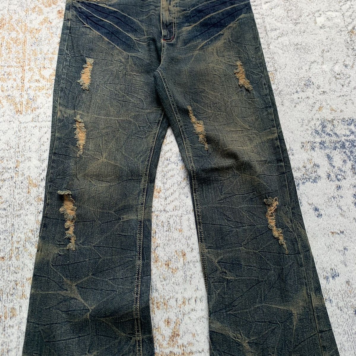 Vintage 2000s Japanese Brand Mud Wash Distressed Flared Jeans Size US 32 / EU 48 - 3 Thumbnail