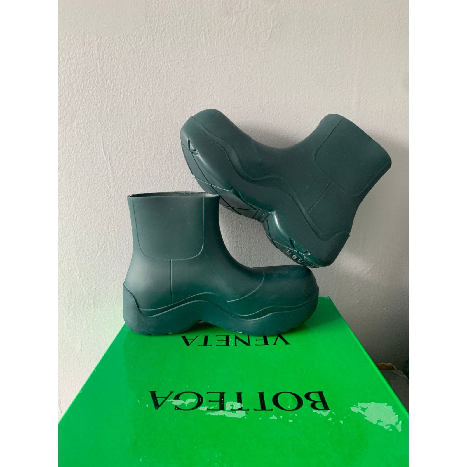Bottega Veneta Bottega Veneta Rubber Rain Boots Size 36 / Men's 6 BRAND NEW Size US 6 / EU 39 - 5 Thumbnail