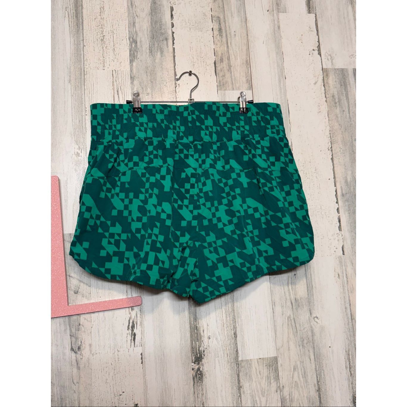 Other JoyLab Green Geometric Active Shorts Women’s XL High Waist W Size 38" / US 16 / IT 52 - 11 Thumbnail
