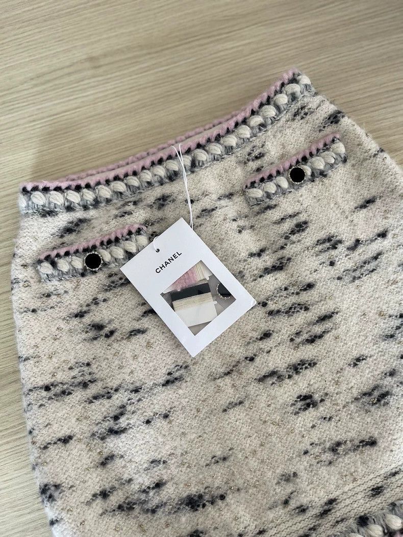Chanel Chanel 21a Castle Series Spotted Skirt Size 24" / US 00 / IT 34 - 5 Thumbnail