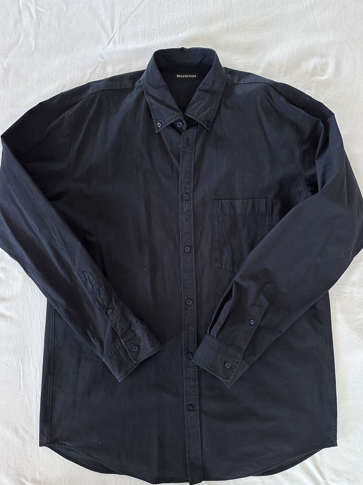 Balenciaga Balenciaga men’s logo shirt Size US M / EU 48-50 / 2 - 3 Thumbnail