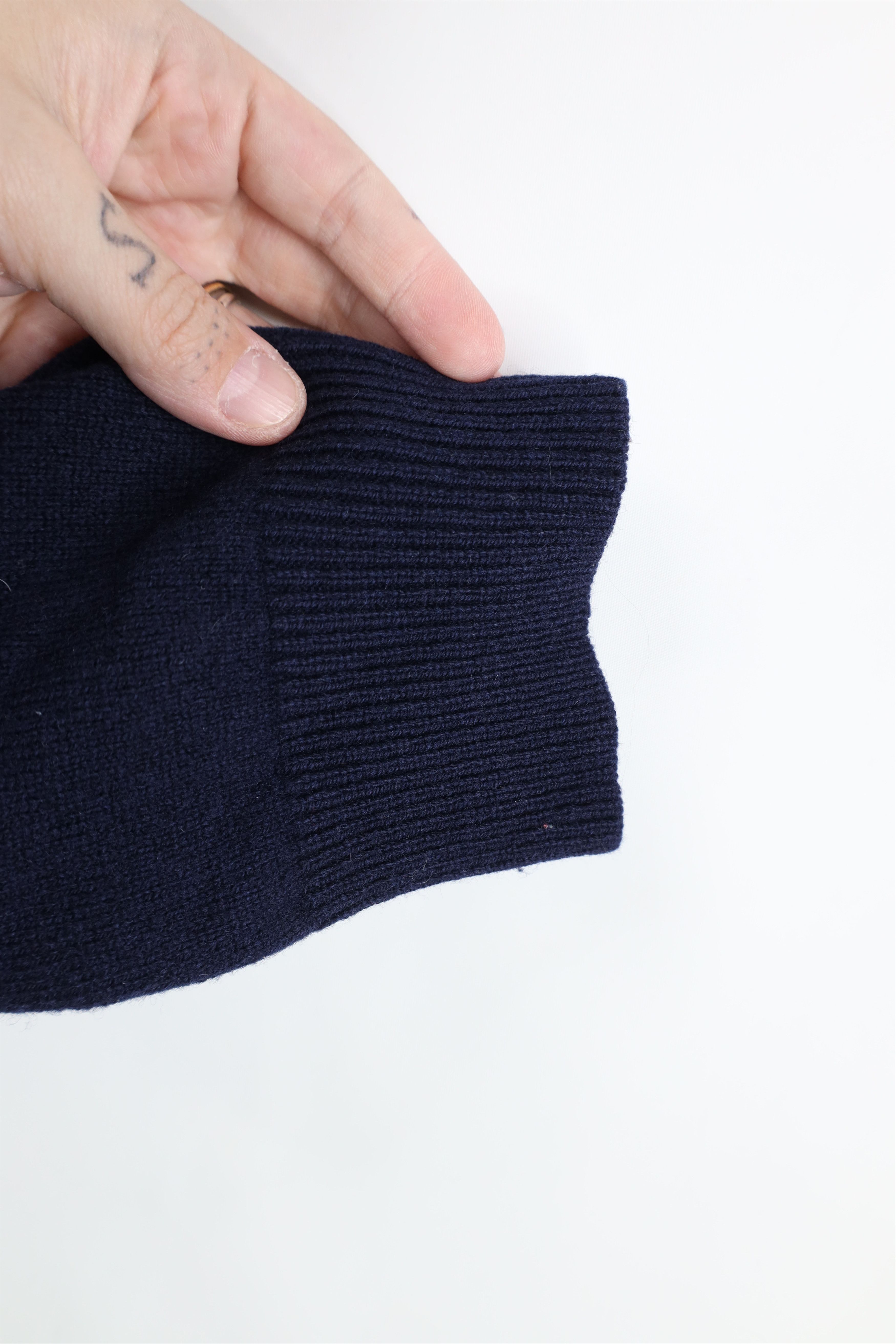 L.L. Bean Vintage 90s LL Bean Knit Crewneck Sweater Navy Blue Size US XXL / EU 58 / 5 - 8 Thumbnail