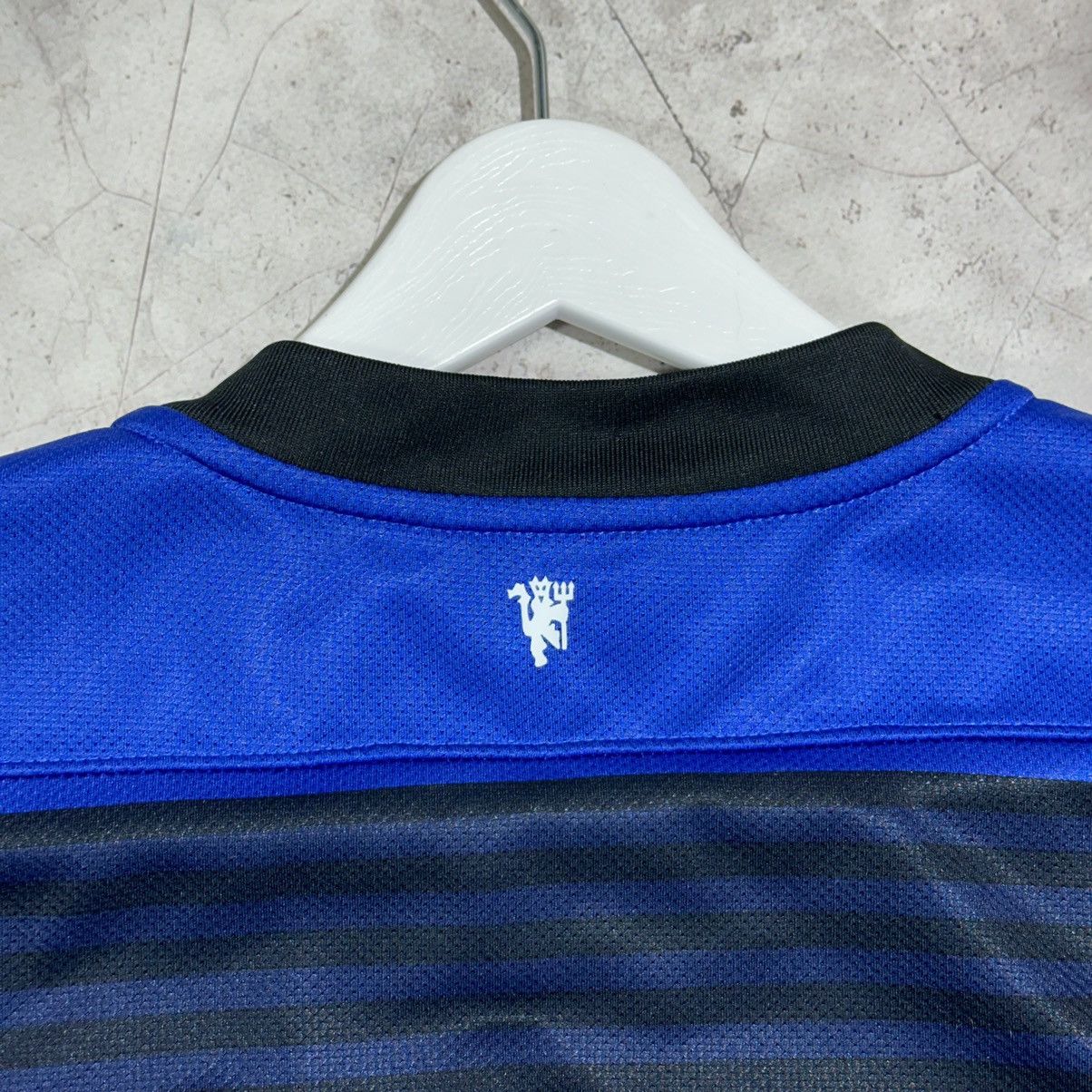 Nike Nike 2012 Manchester United dri-fit Shirt Size US S / EU 44-46 / 1 - 5 Thumbnail