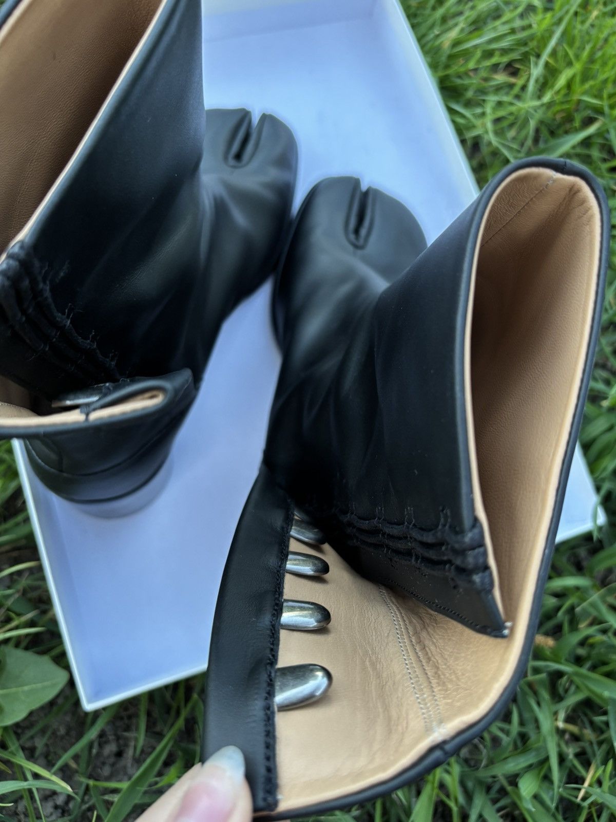 Maison Margiela Maison Margiela tabi boots Size US 7 / EU 40 - 10 Thumbnail