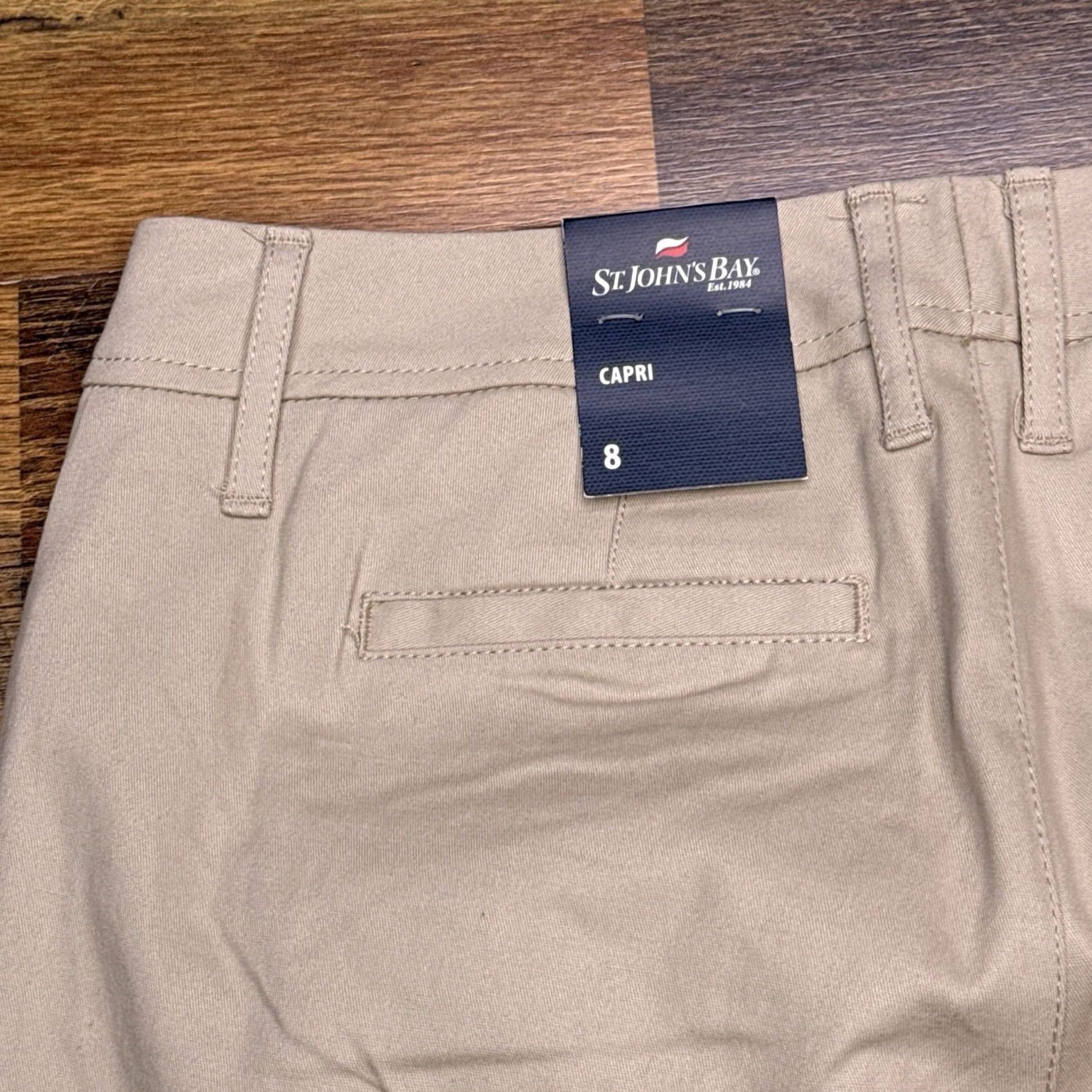 Vintage St. Johns Bay Capri Pants Womens 8 Tan Biscotti Mid Rise Stretch New - Regular, City, Cotton Spandex, Inseam 18.5, Flat Front, Logo, Machine Washable Size 30" / US 8 / IT 44 - 6 Thumbnail