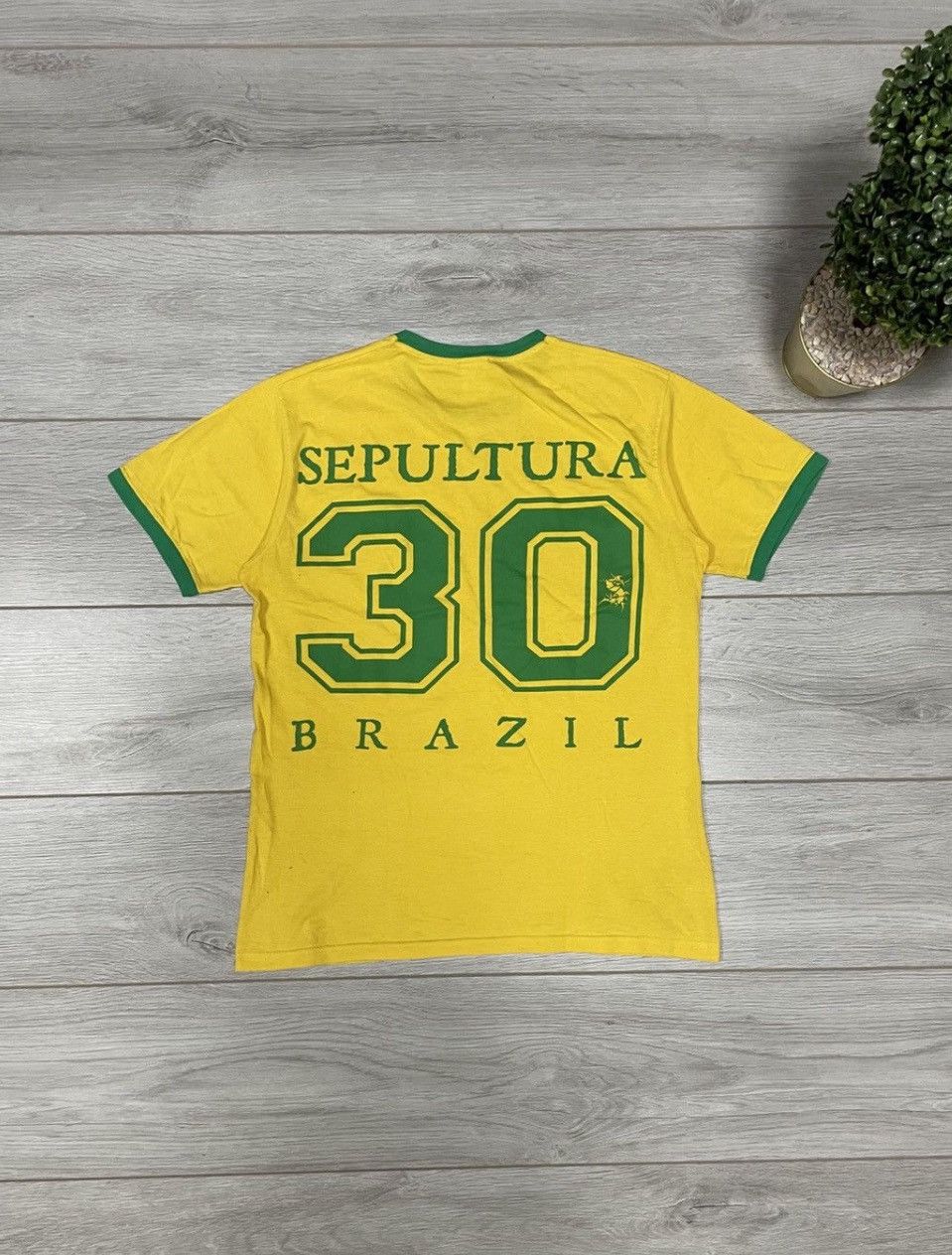Band Tees Sepultura Brasil t-shirt big print Size US M / EU 48-50 / 2 - 1 Thumbnail