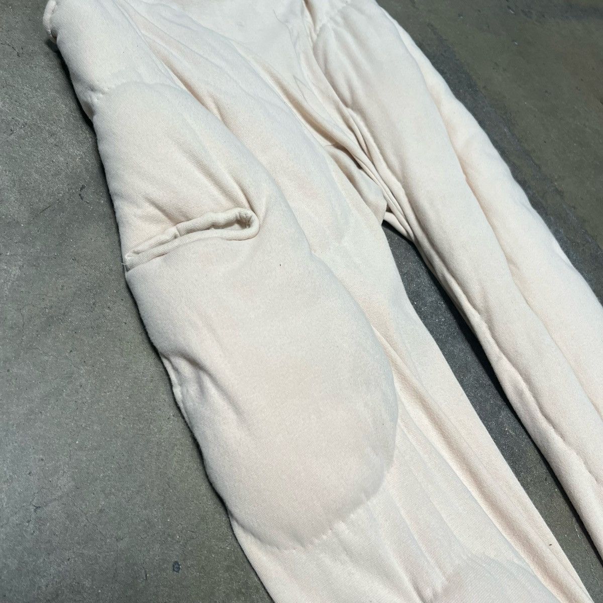 Yeezy Yeezy Season 8 Sample Pants 1/1 Size 26" / US 2 / IT 38 - 10 Thumbnail