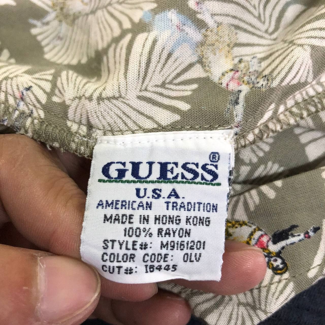 Guess Guess Aloha button down shirt Size US L / EU 52-54 / 3 - 7 Thumbnail