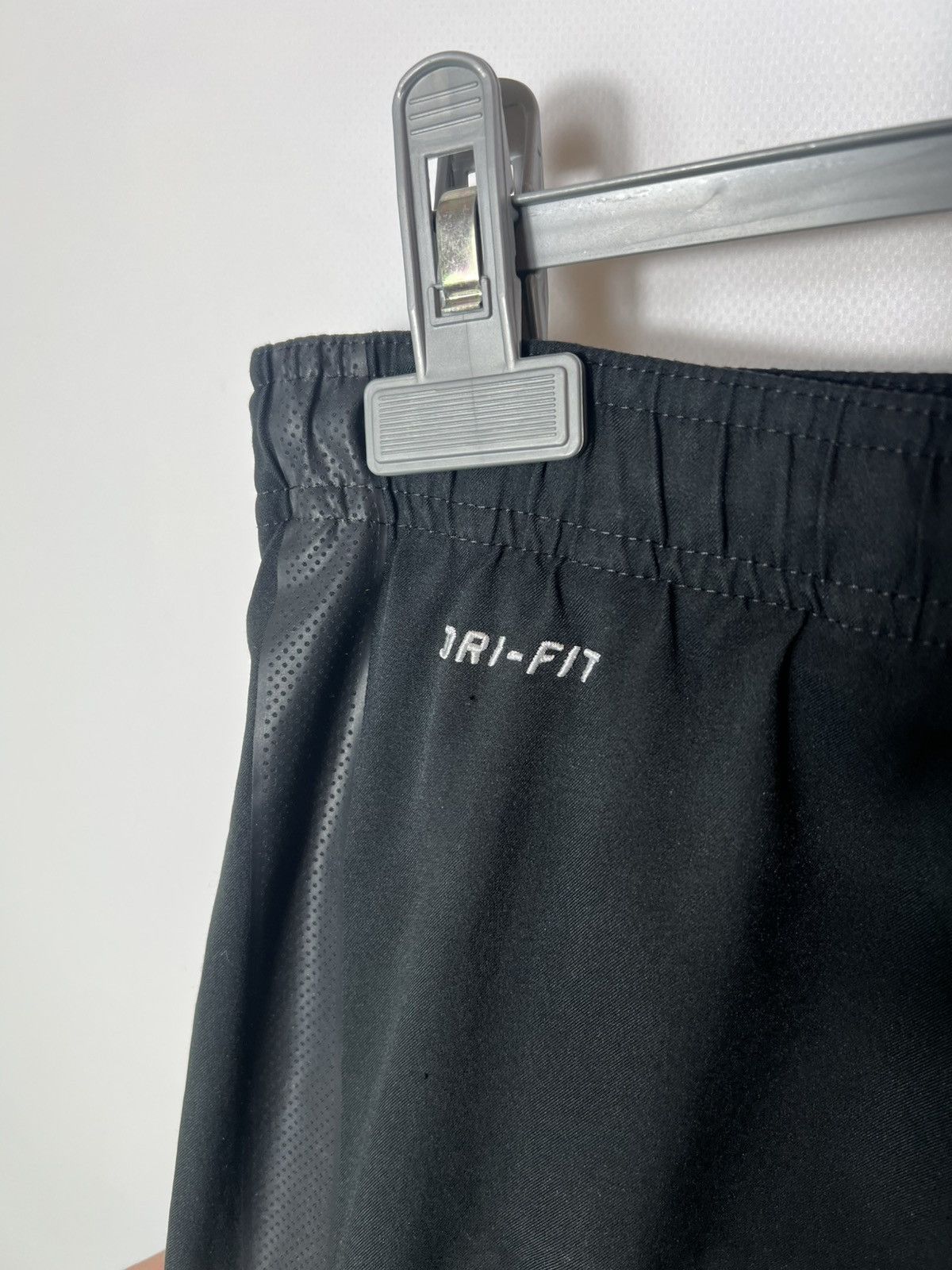 Nike JUVENTUS NIKE 2012/2013 FOOTBALL SOCCER AWAY SHORTS SIZE M Size US 32 / EU 48 - 5 Thumbnail