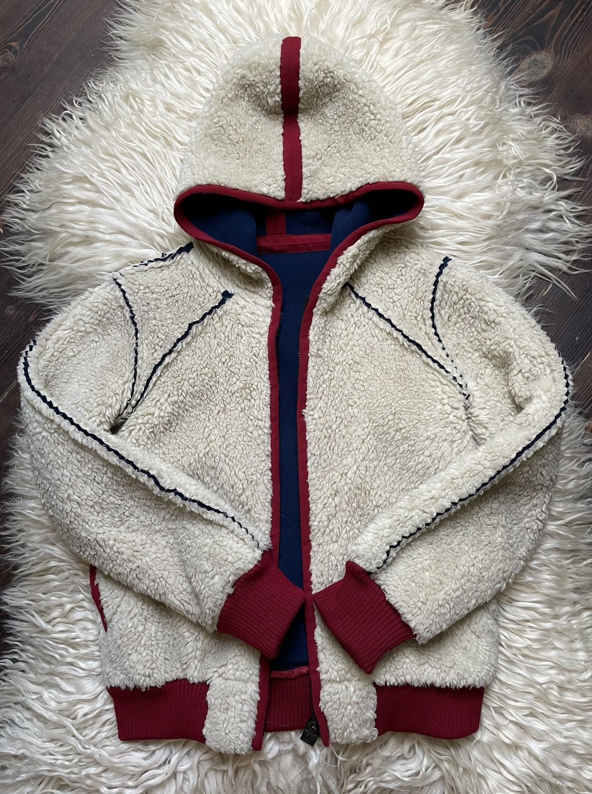 Chanel CHANEL faux fur coat Size S / US 4 / IT 40 - 1 Thumbnail