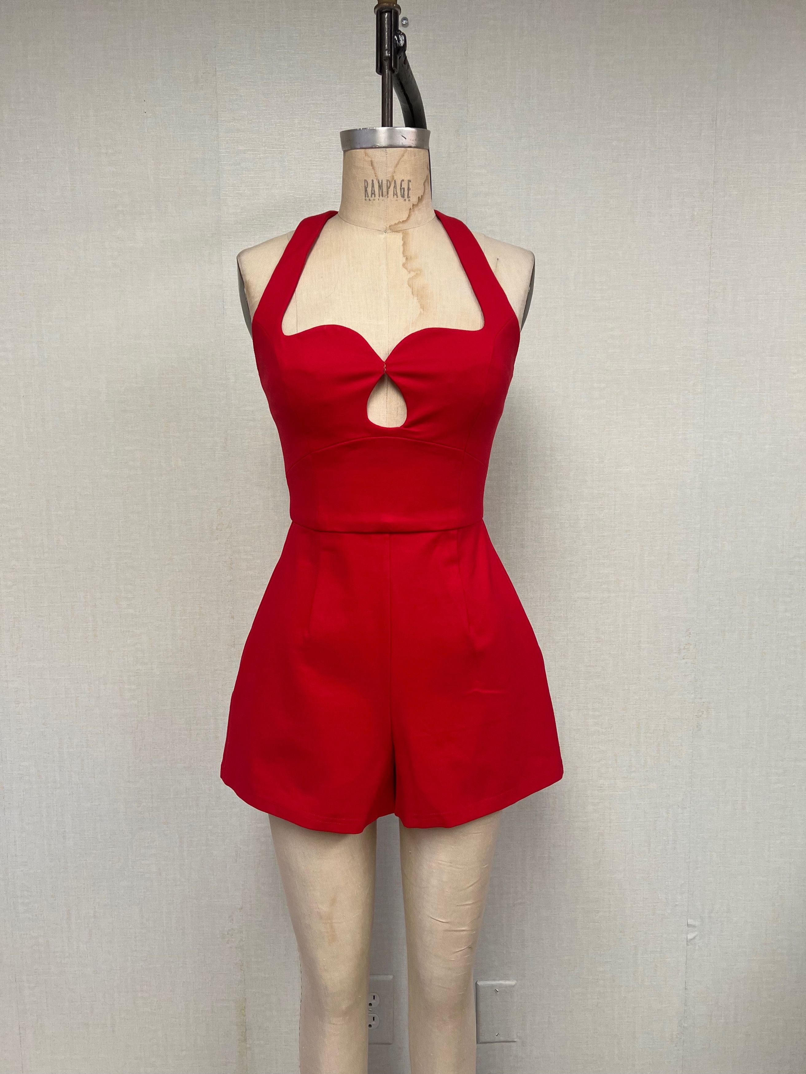ELLIATT NWT Elliatt $218 Red Sweetheart Cut Out Halter Romper Small Size 27" / US 4 / IT 40 - 1 Thumbnail