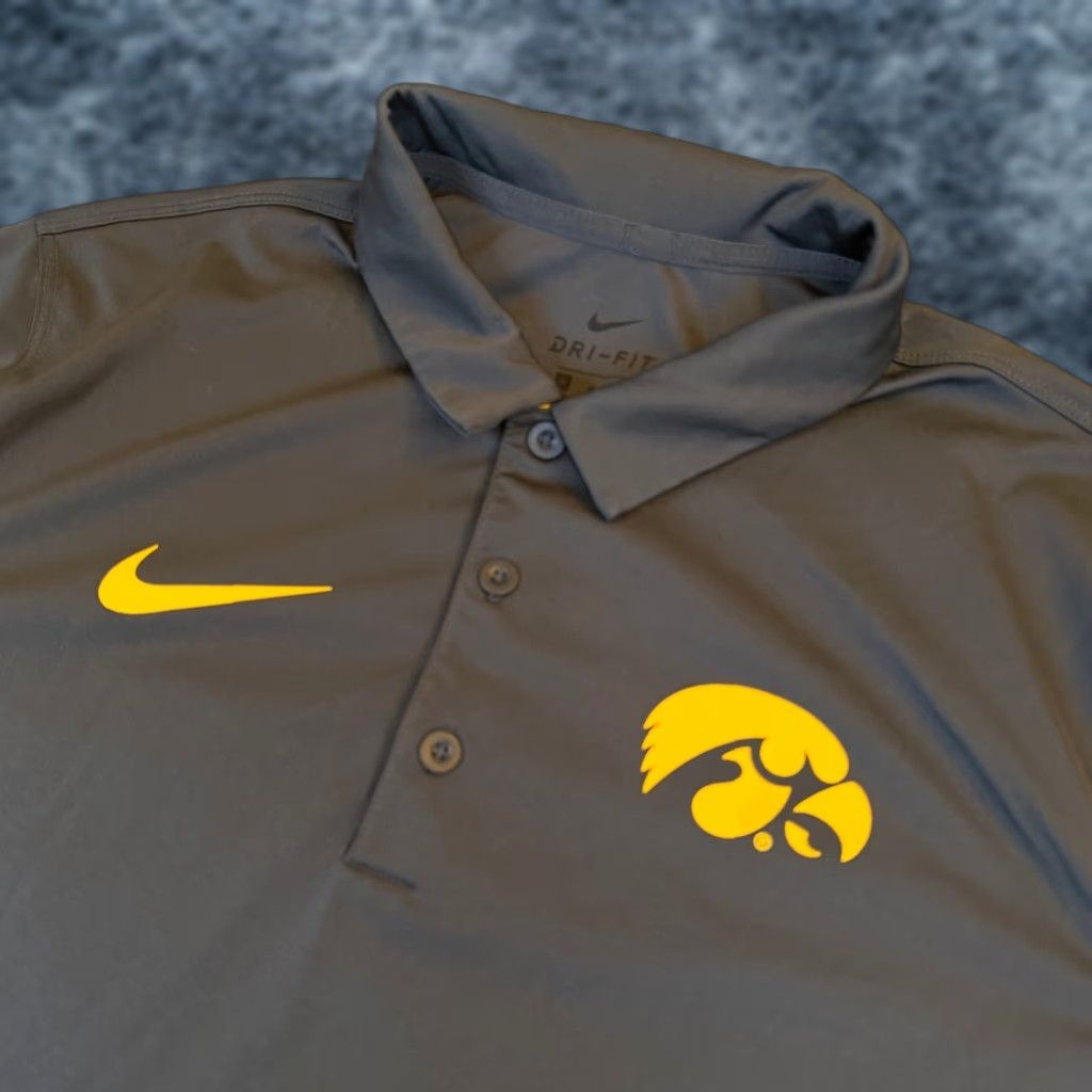 Nike Nike Dri-FIT Polo Shirt Mens Medium Gray Yellow College University Hawkeyes NCAA Sideline Athletic Casual/Activewear Shirt Size US M / EU 48-50 / 2 - 1 Thumbnail