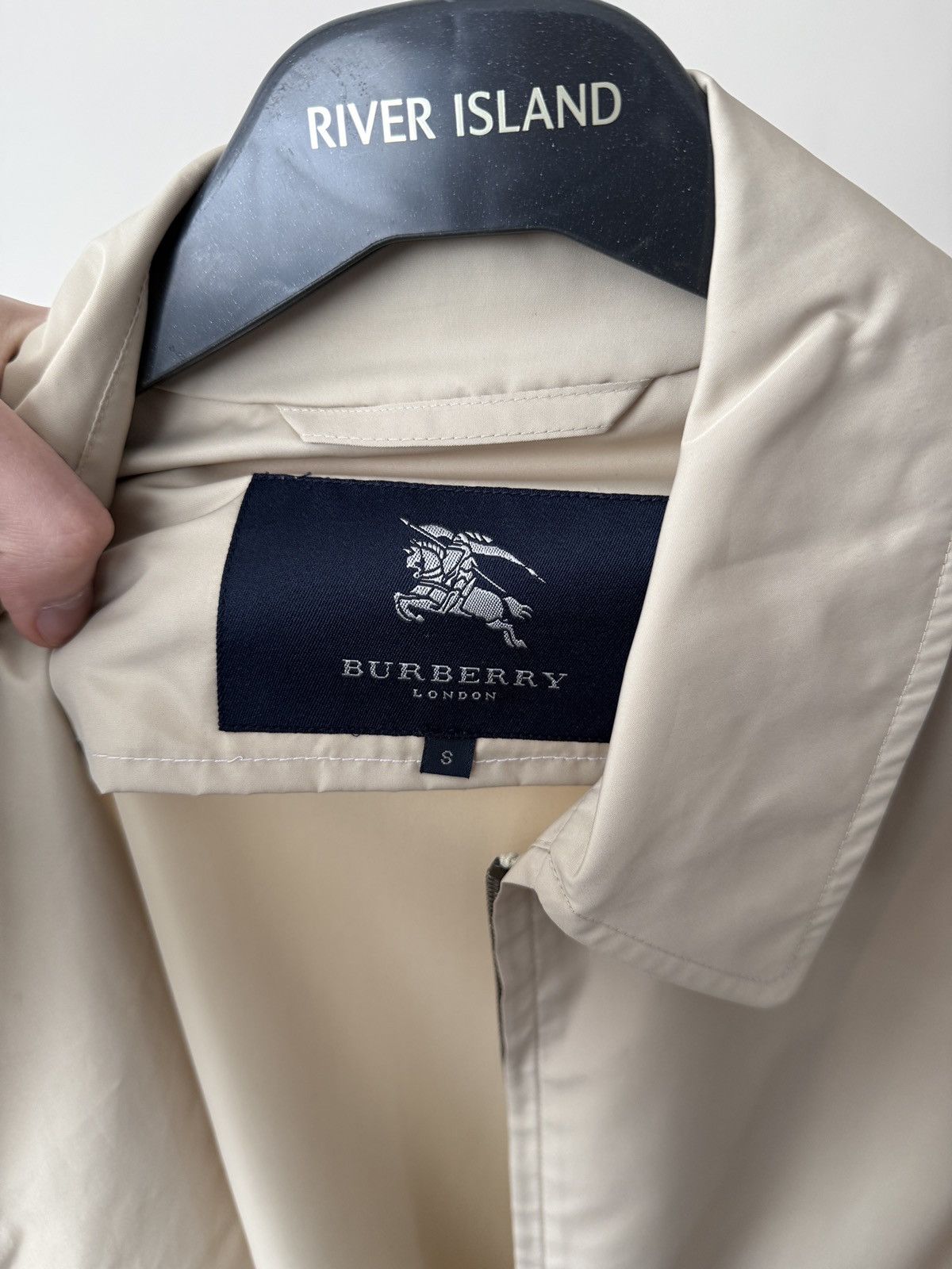Burberry Vintage Burberry London Beige Zip Up Jacket Lightweight Size US S / EU 44-46 / 1 - 10 Thumbnail