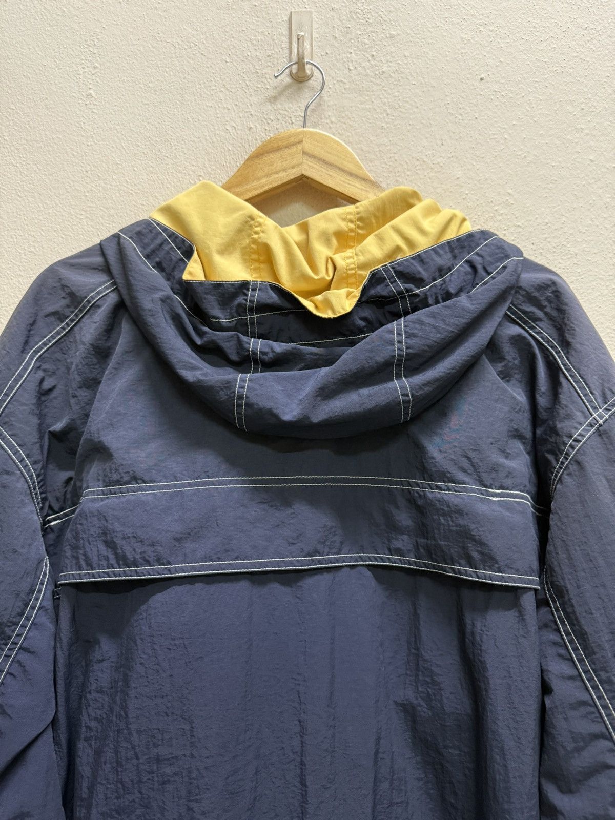 Tommy Hilfiger Vintage Tommy Hilfiger Sailing Gear Windbreaker Jacket Hodie Size US XL / EU 56 / 4 - 24 Thumbnail