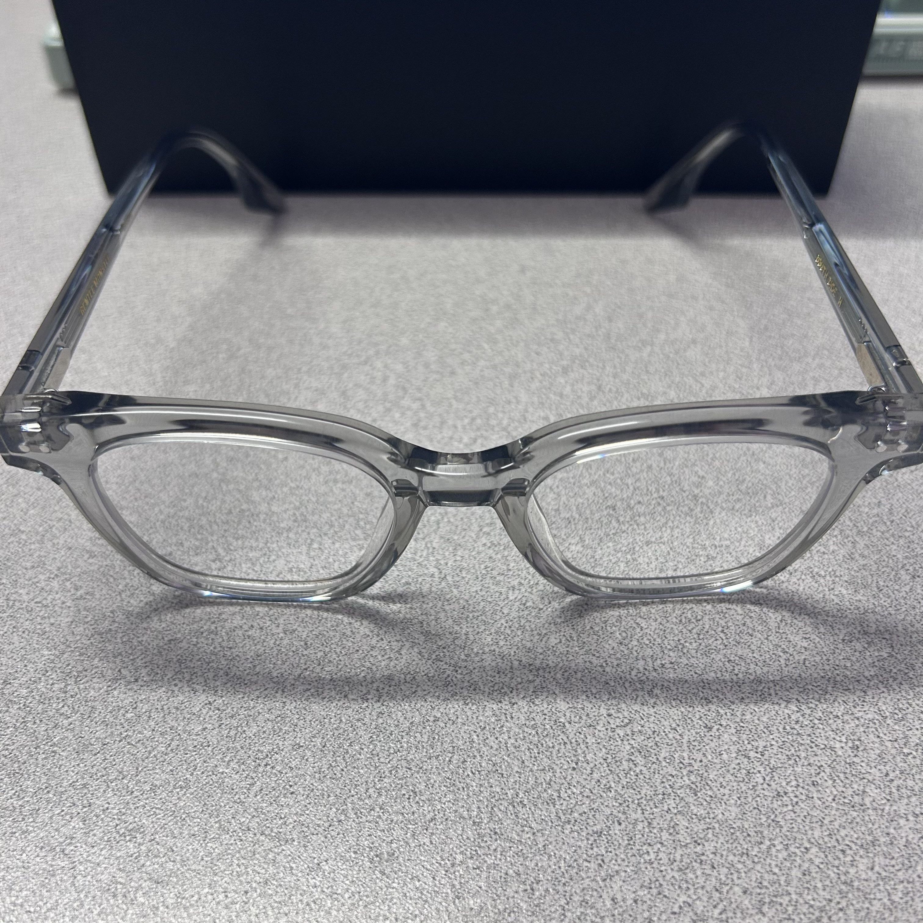 Gentle Monster Gentle Monster South Side N Series S GC4 Gray / Clear Lenses Size ONE SIZE - 5 Thumbnail