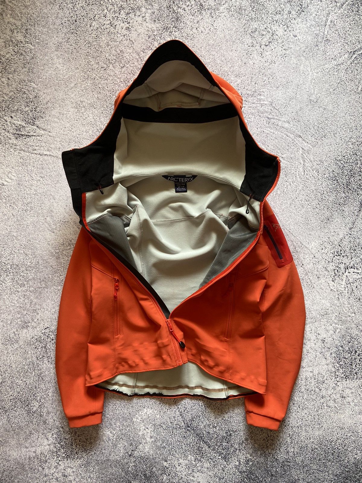 Arc'teryx Vintage Arcteryx Wonen’s Softshell Jacket Windstorm Size S / US 4 / IT 40 - 6 Thumbnail