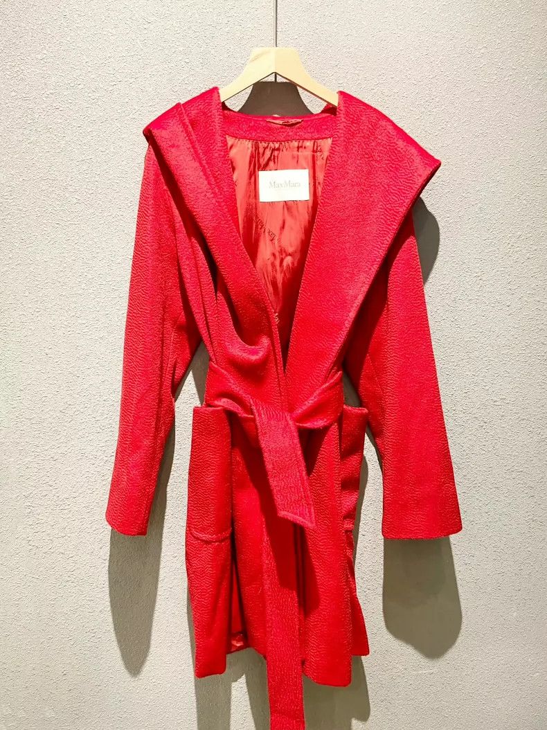 Max Mara Camel plush red hooded lace-up mid-length coat ja