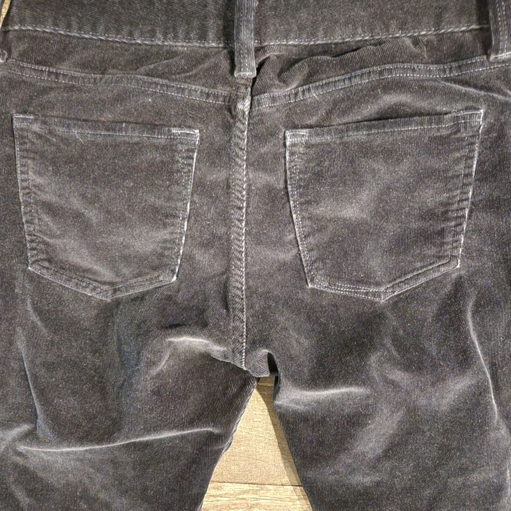 Banana Republic Banana Republic Pants Women 27 28 Navy Corduroy Skinny Low Rise Stretch Inseam 28 Casual Size 27" / US 4 / IT 40 - 4 Thumbnail