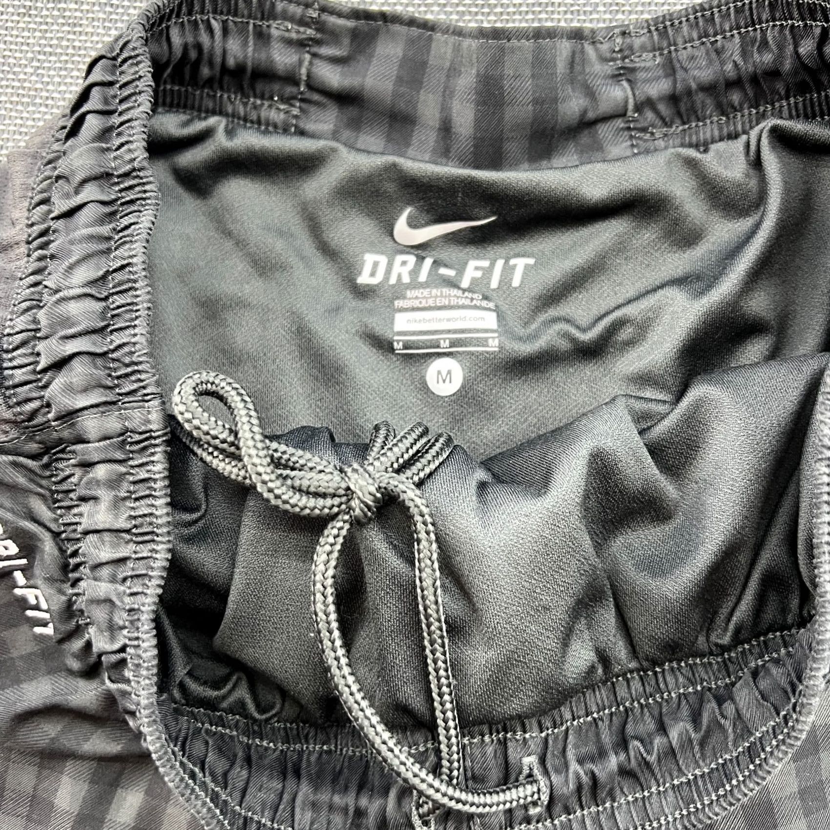 Nike Nike Manchester United 2012-2013 Away Mens Shorts M Gray Football Quick Dry Water Resistant Nike Shorts Mens Medium Gray Football Size US 31 - 6 Thumbnail