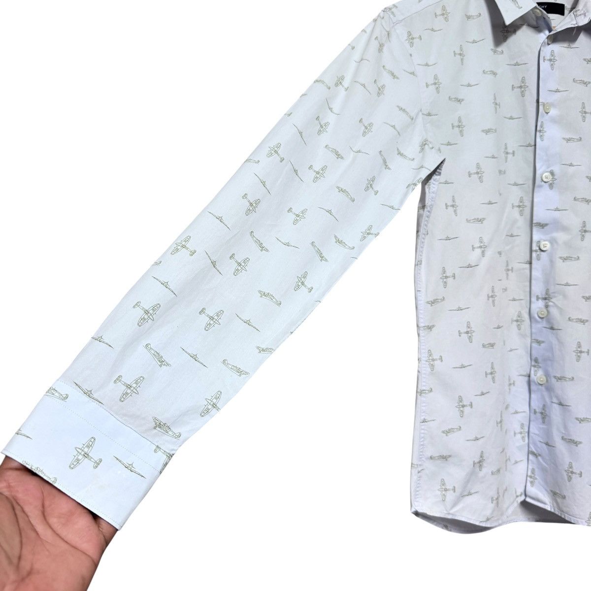 Givenchy Givenchy Airplane Shirt Size US M / EU 48-50 / 2 - 6 Thumbnail