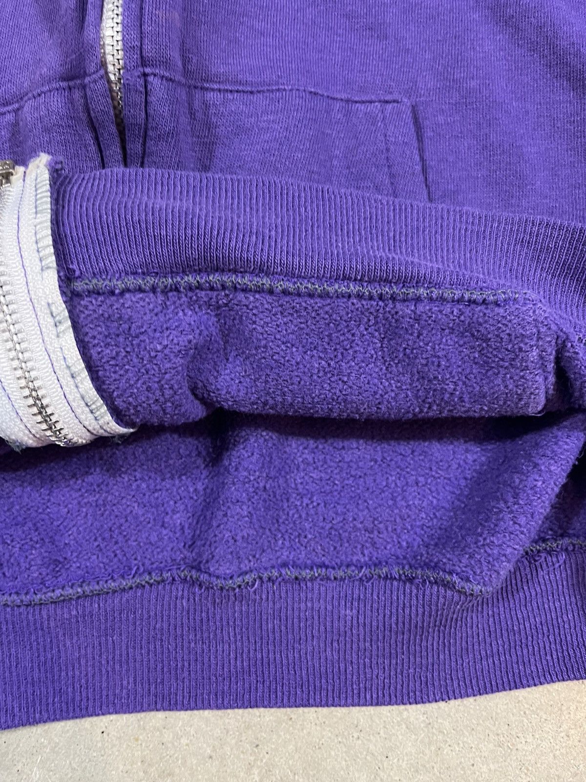 Vintage Vintage 70s Faded Purple Zip Up Hoodie Sweatshirt Size US S / EU 44-46 / 1 - 4 Thumbnail