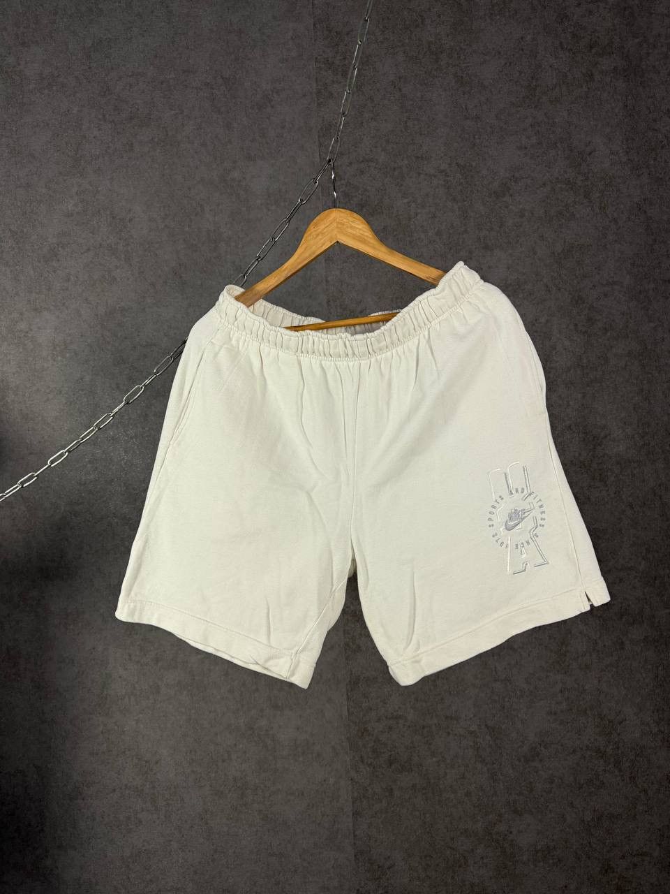 Nike Nike swoosh vintage shorts Size US 34 / EU 50 - 1 Thumbnail
