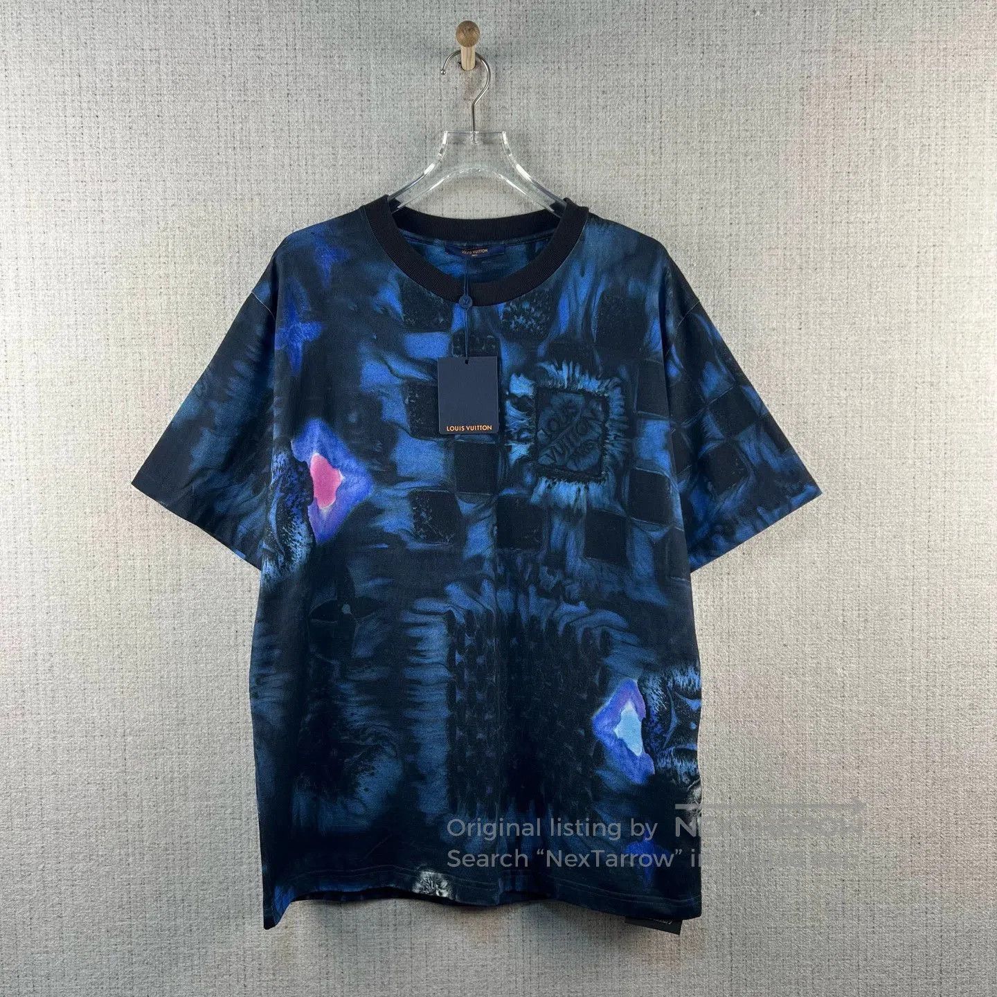 Louis Vuitton Louis Vuitton Digital Print Casual T-Shirt. Size US L / EU 52-54 / 3 - 1 Thumbnail