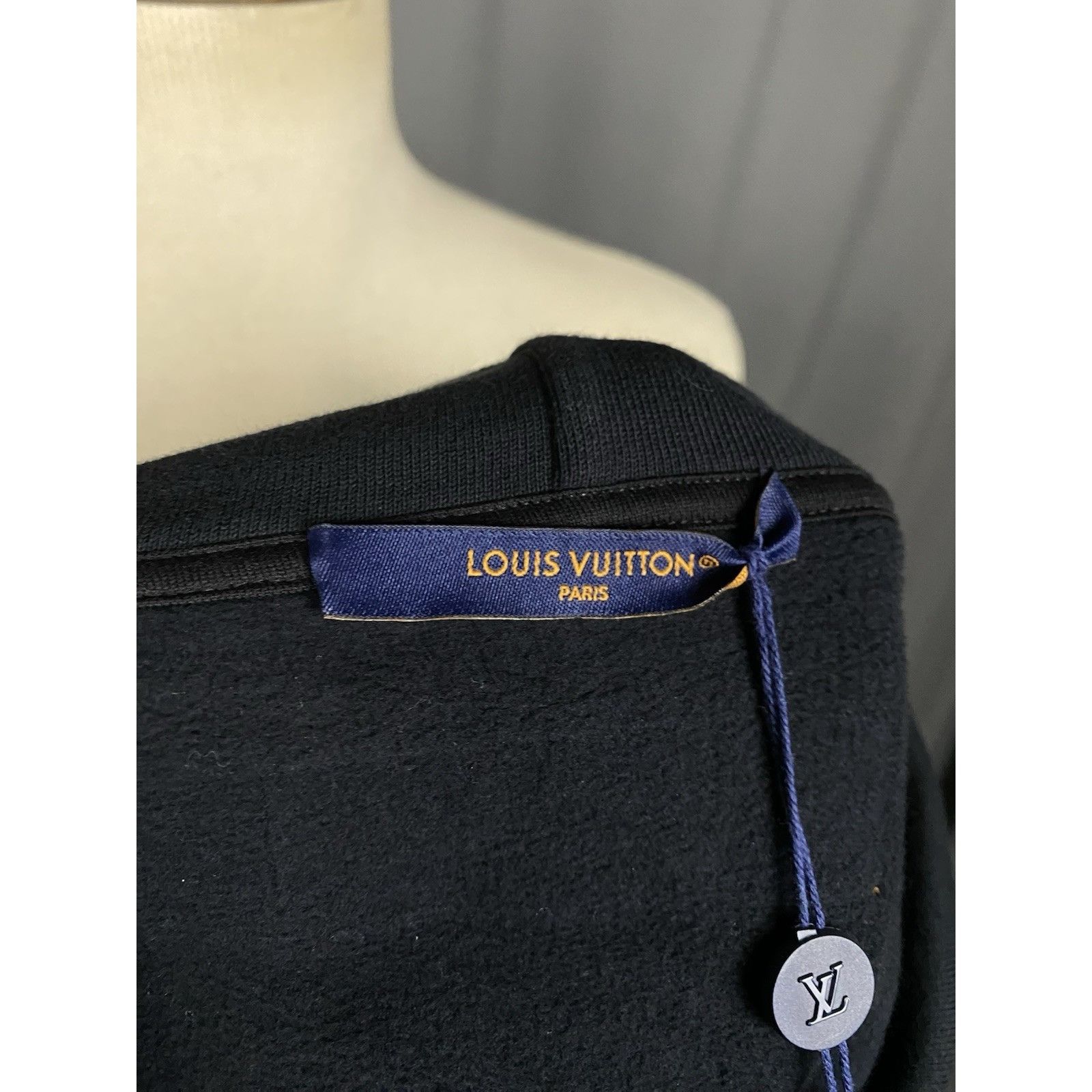Louis Vuitton NWT Louis Vuitton Multi-Tools Embroidered Men's Black Hoodi Size US XXL / EU 58 / 5 - 13 Thumbnail