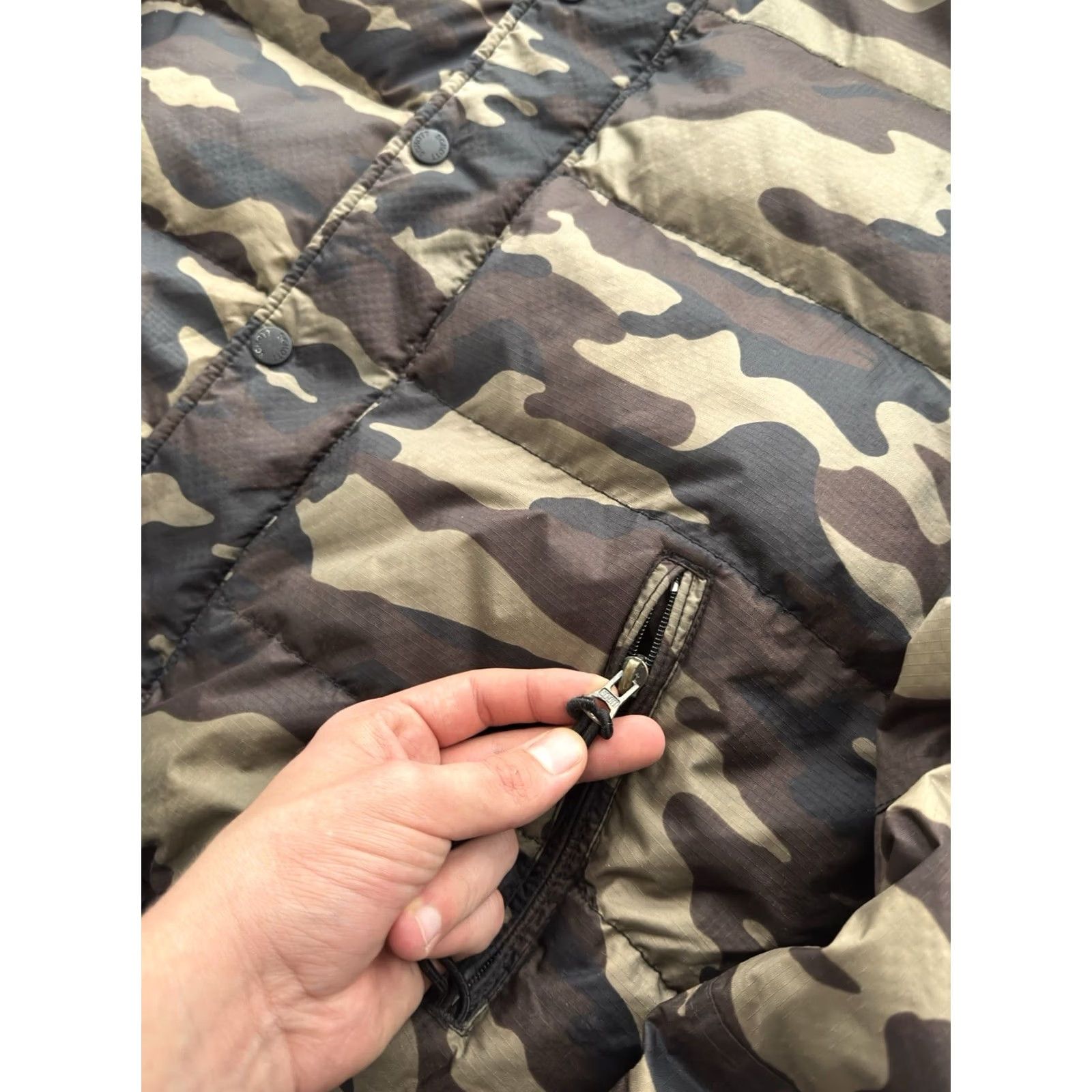 Schott VINTAGE Schott NYC MILITARY DOWN CAMO BOMBER JACKET FAUX FUR FLEECE Size M MEN Size US M / EU 48-50 / 2 - 7 Thumbnail
