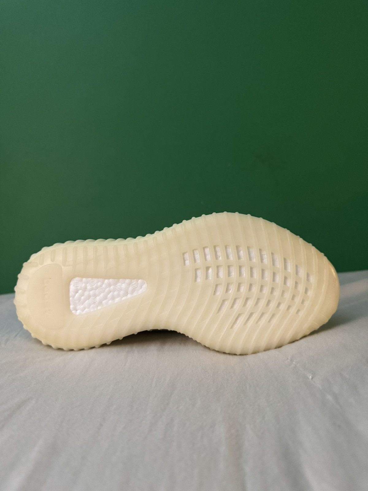 Adidas Adidas Yeezy boost 350 v2 cream 2017 Size US 8.5 / EU 41-42 - 6 Thumbnail
