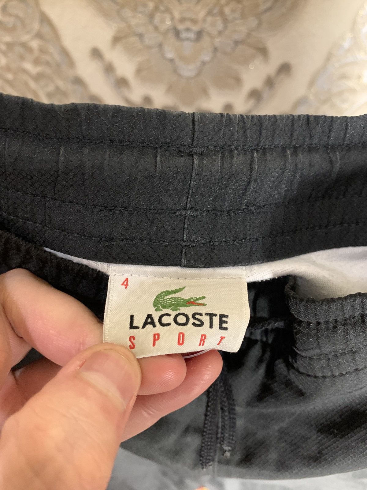 Lacoste VINTAGE LACOSTE CHEMISE SPORT NYLON TENNIS RETRO SHORTS 90s Size US 32 / EU 48 - 4 Thumbnail