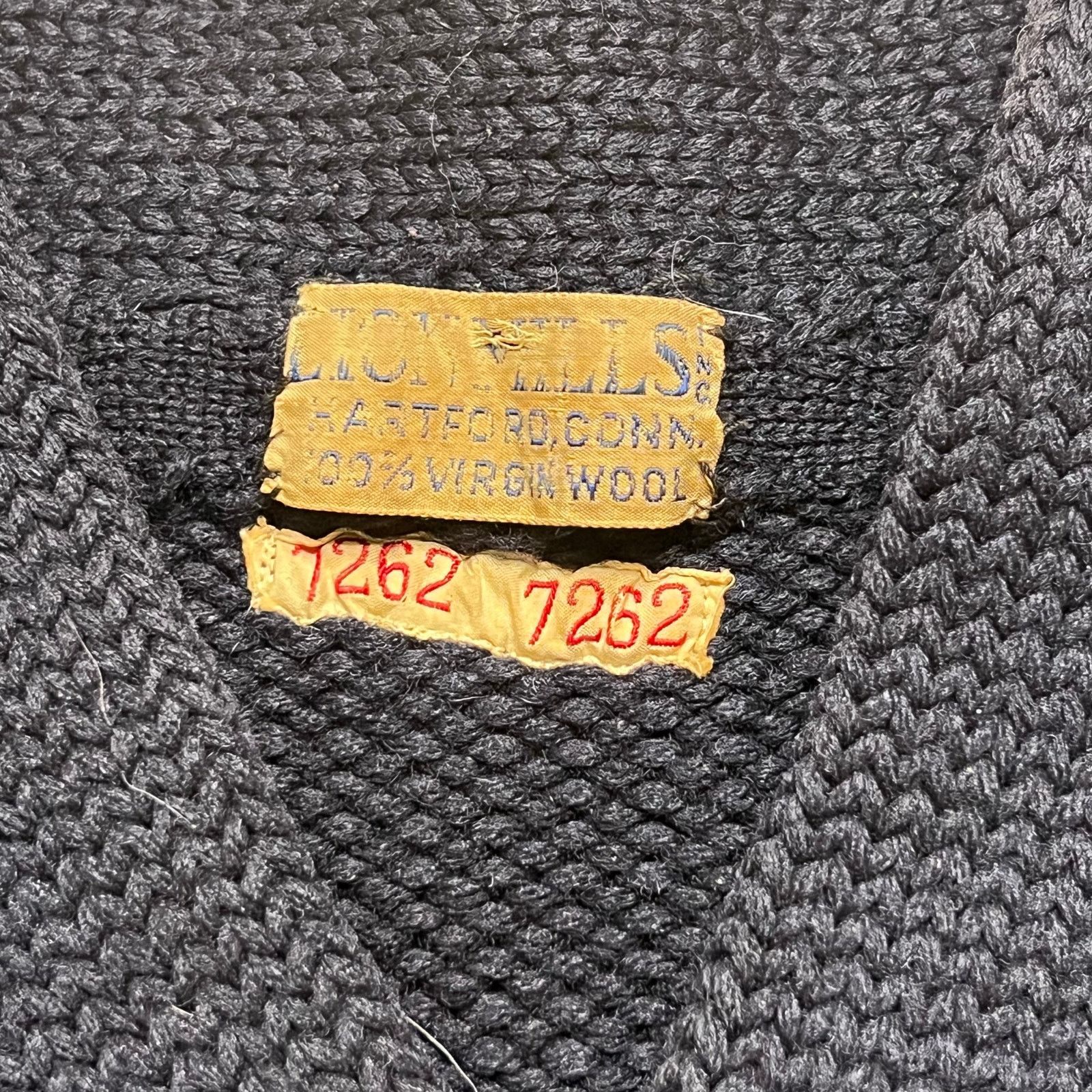 Vintage Vintage Lion Mills 1940s wool sweater Sz S/M made Hartford Size US M / EU 48-50 / 2 - 4 Thumbnail