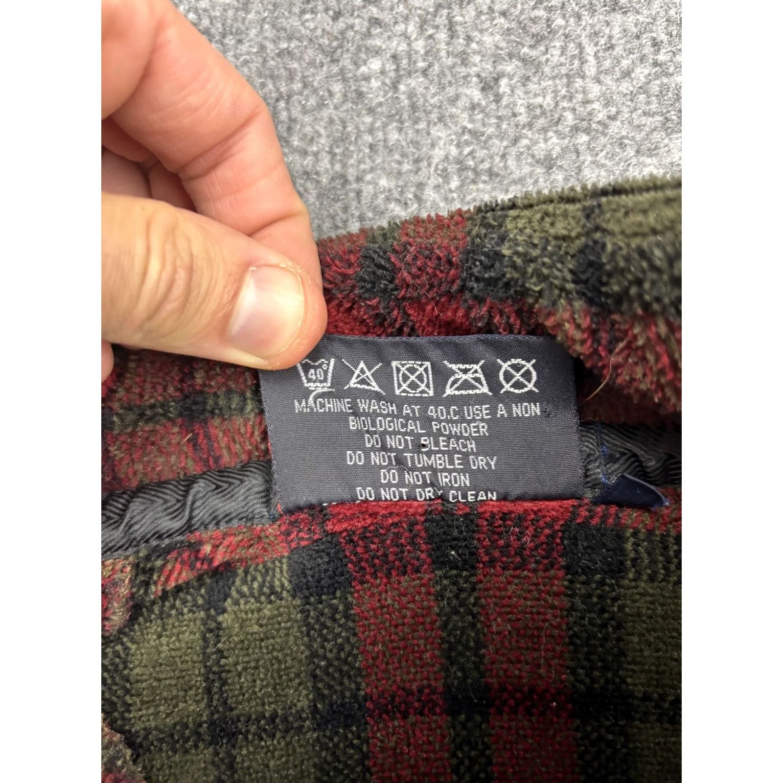 Musto Musto Snugs Polartec Pullover Mens M Red Plaid Long Sleeve Fleece Top Size US M / EU 48-50 / 2 - 4 Thumbnail