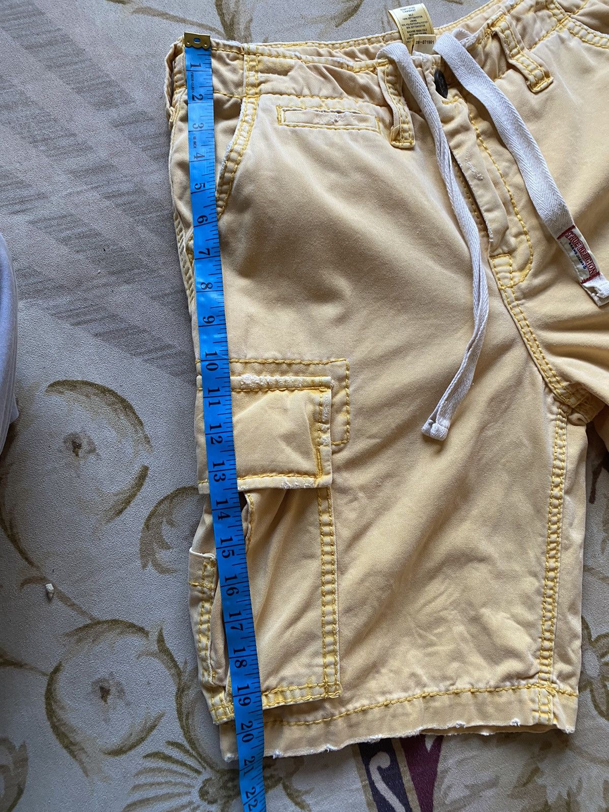 True Religion True Religion Distressed Short Pant Size US 31 - 19 Thumbnail