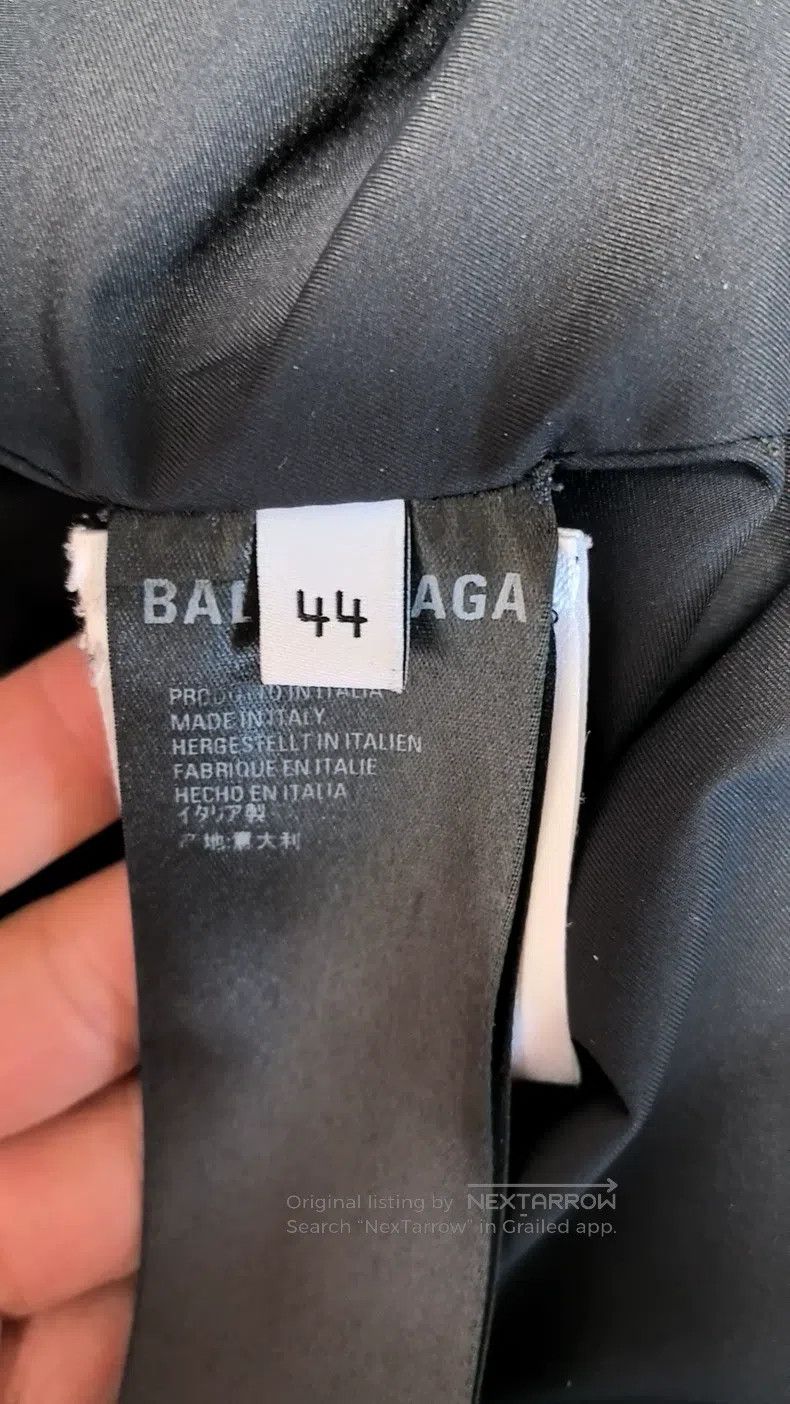 Balenciaga Balenciaga Small Logo Solid Color Letter Print Stand Colla Size US S / EU 44-46 / 1 - 8 Thumbnail