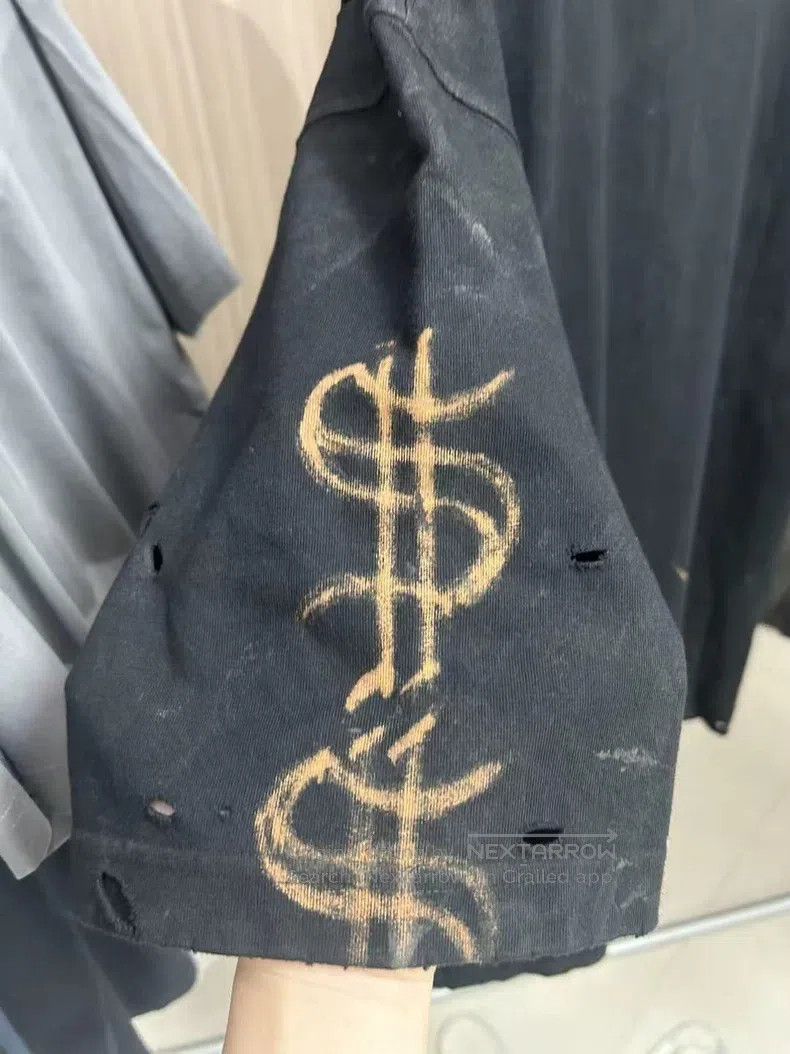 Balenciaga Balenciaga Black Distressed Inverted Eiffel Tower Short Sl Size US L / EU 52-54 / 3 - 5 Thumbnail
