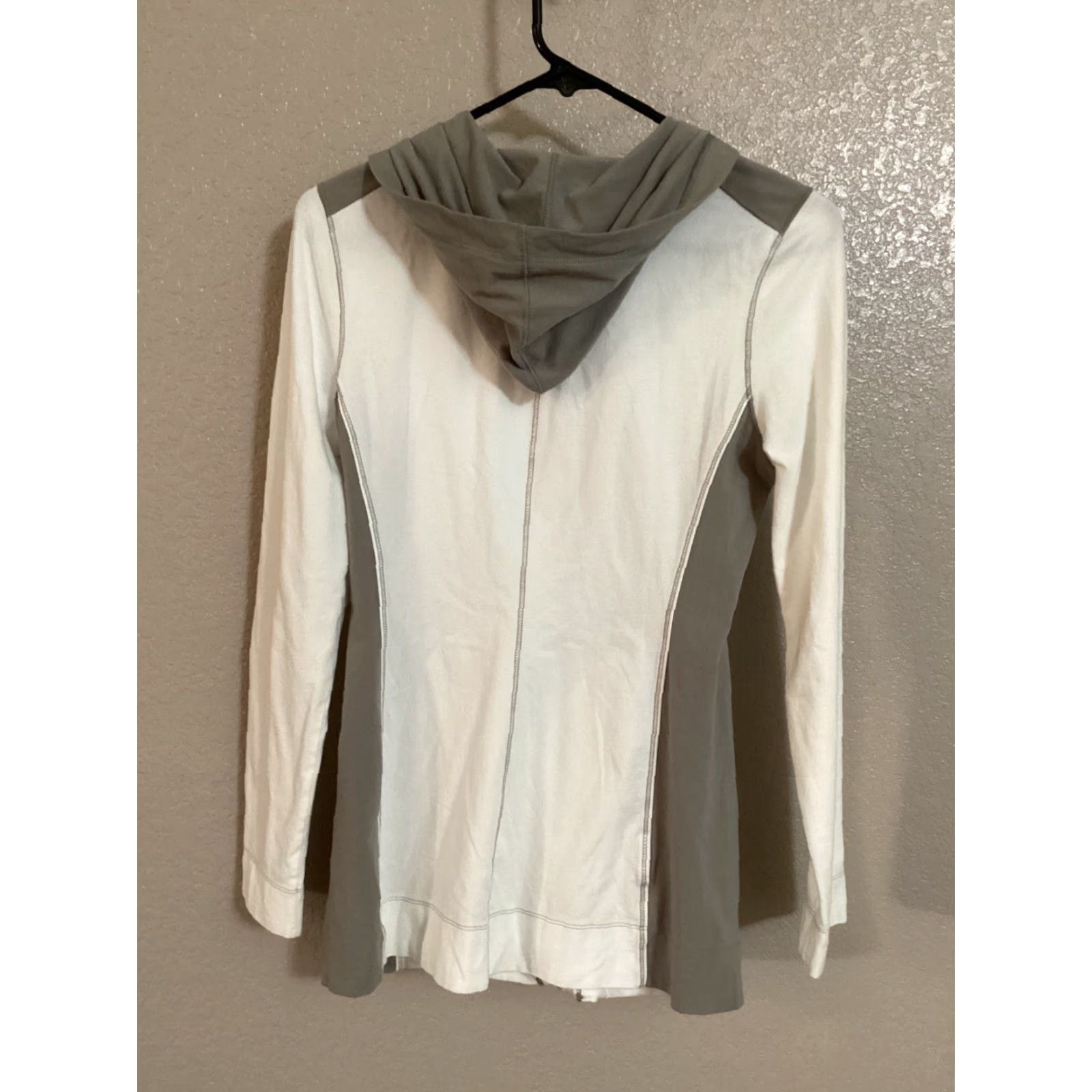 Eddie Bauer VINTAGE Eddie Bauer Jacket Women XS White Gray Full Zip Hooded Active Regular Seasonal Outdoor Athleisure Pockets Size XS / US 0-2 / IT 36-38 - 2 Thumbnail