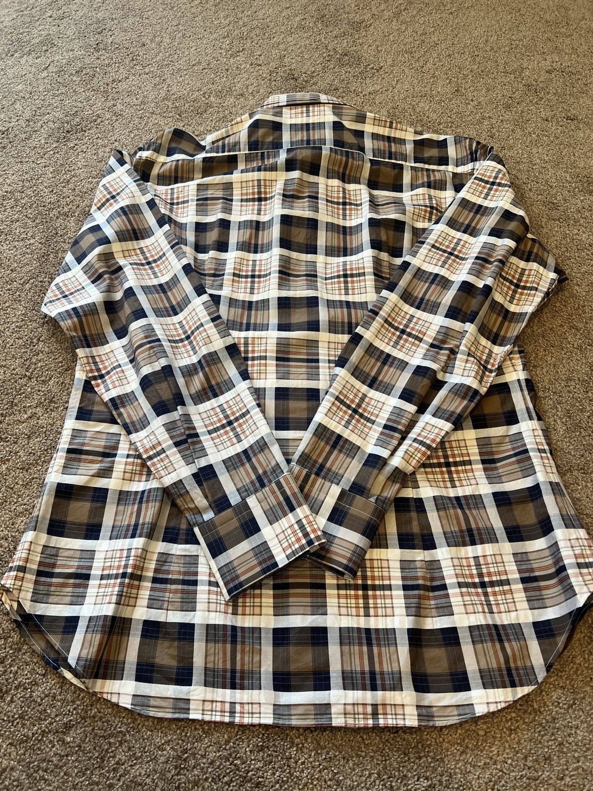 Salvatore Ferragamo Like new Salvatore Ferragamo long sleeve shirt size medium Size US M / EU 48-50 / 2 - 3 Thumbnail