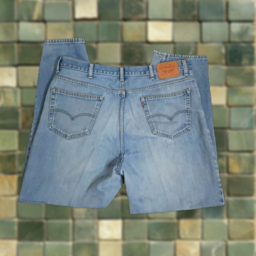 Levi's VINTAGE Levi's 560 Comfort Fit Jeans Men Denim 39x31 Blue Brown Distressed Relaxed Jeans Mens Regular Inseam 31 560 Series Size US 39 - 1 Thumbnail