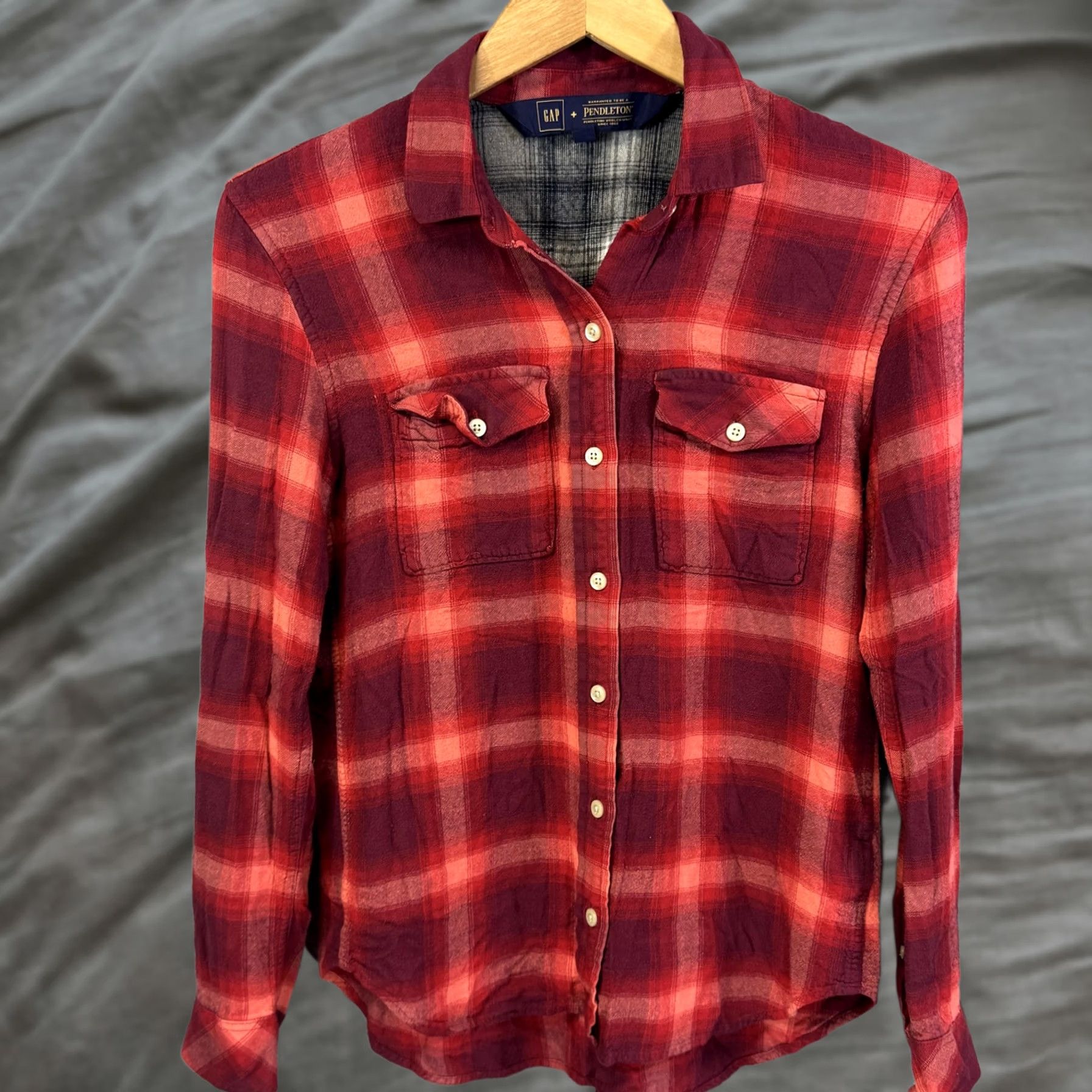 Gap VINTAGE Gap Pendleton Shirt Womens XS Red Plaid Button-Up Flannel Long Sleeve Pockets Size XS / US 0-2 / IT 36-38 - 1 Thumbnail