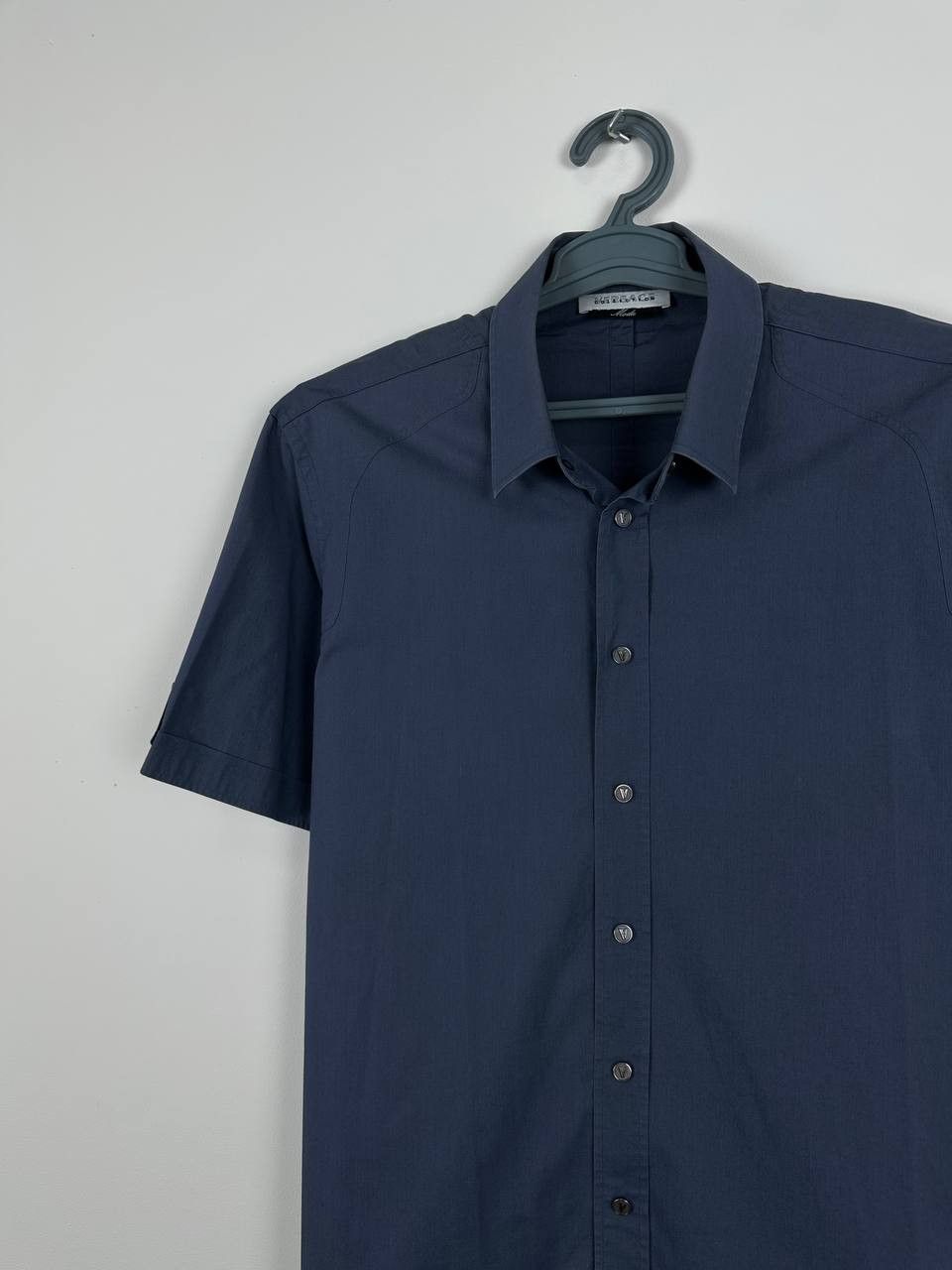 Versace × Vintage Vintage Versace Grey Button Logo Short Sleeve Shirt Size US L / EU 52-54 / 3 - 1 Thumbnail
