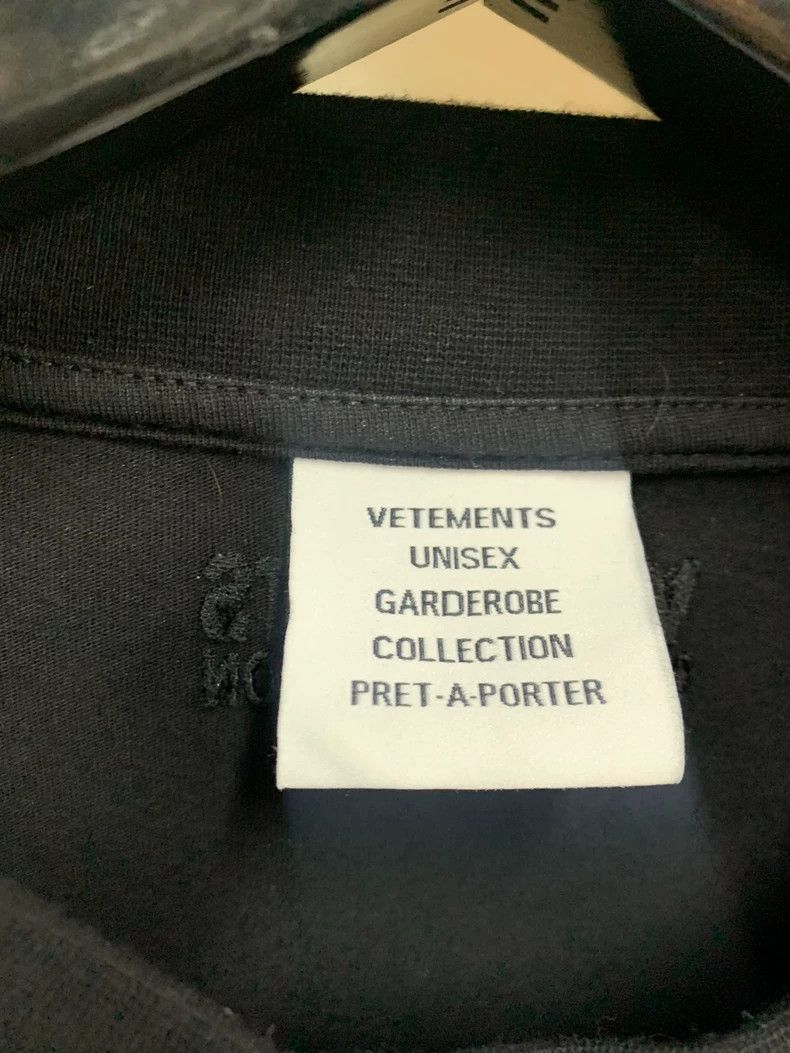 Vetements Vetements Men's short-sleeve T-shirt, size M Size US M / EU 48-50 / 2 - 5 Thumbnail