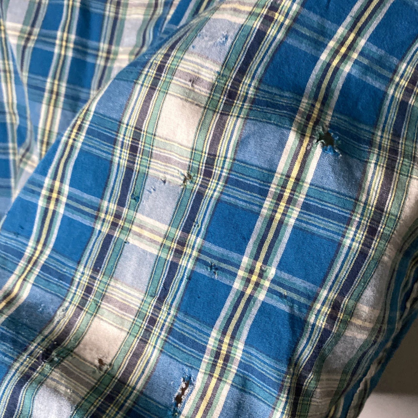 Levi's VINTAGE Levi's Button-Up Blue L Grunge Short Sleeve Pearl Snap Distress White Tab Men's Shirt Size US 33 - 7 Thumbnail