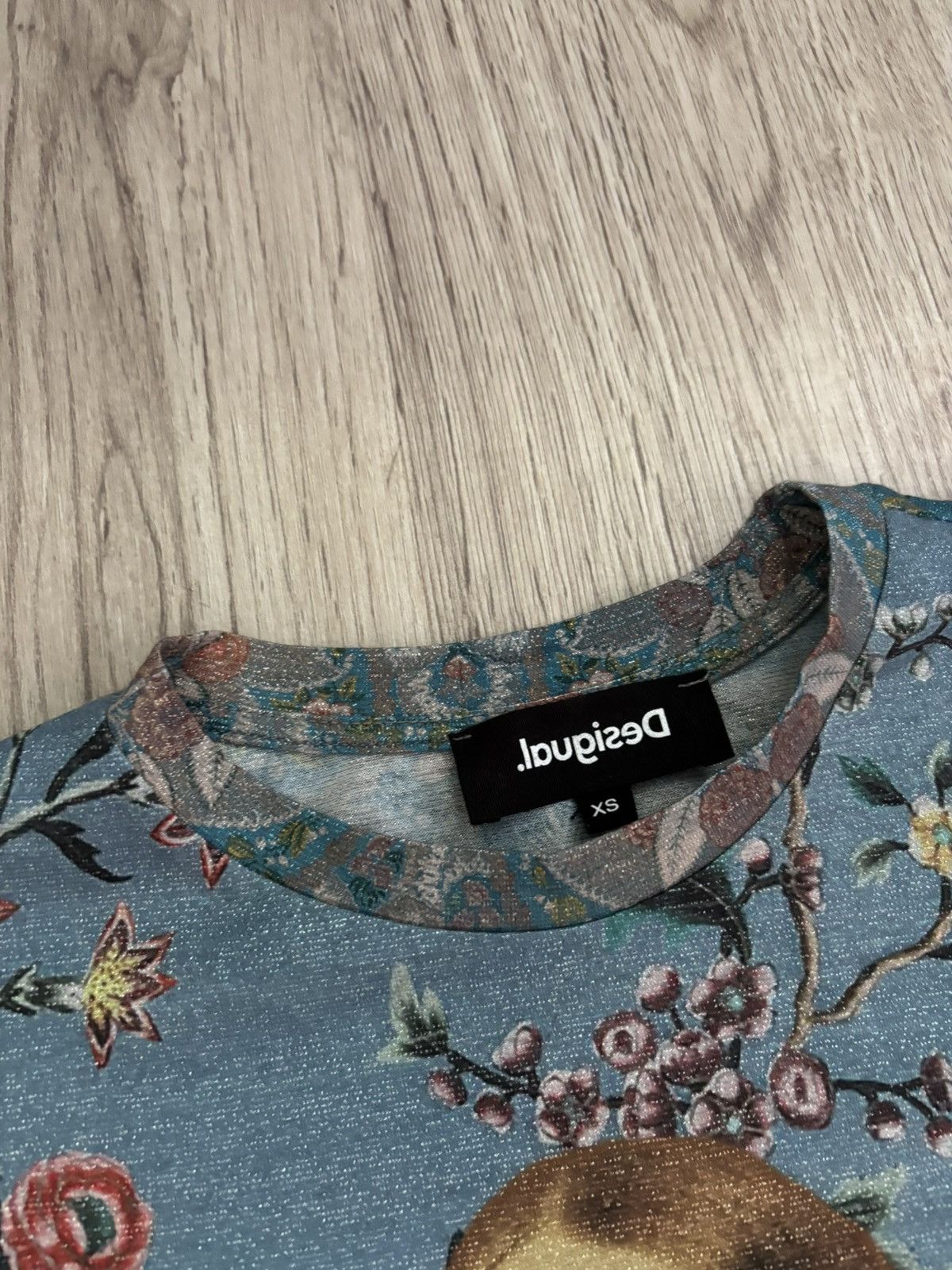 Desigual Desigual Filipa Glossy Art Collage Print Tshirt Size XS / US 0-2 / IT 36-38 - 6 Thumbnail