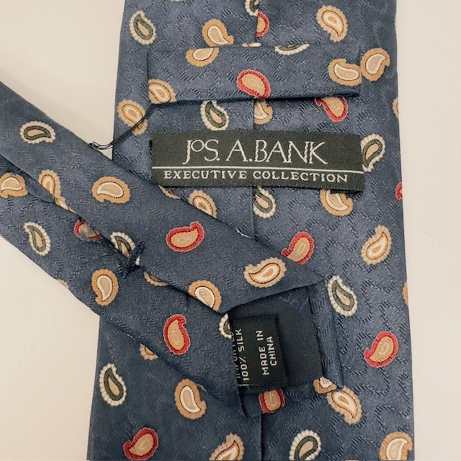 Jos. A. Bank JOS. A. BANK Executive Silk 60 1/2 x 3 1/2" tie Paisley NAVY Size ONE SIZE - 2 Thumbnail