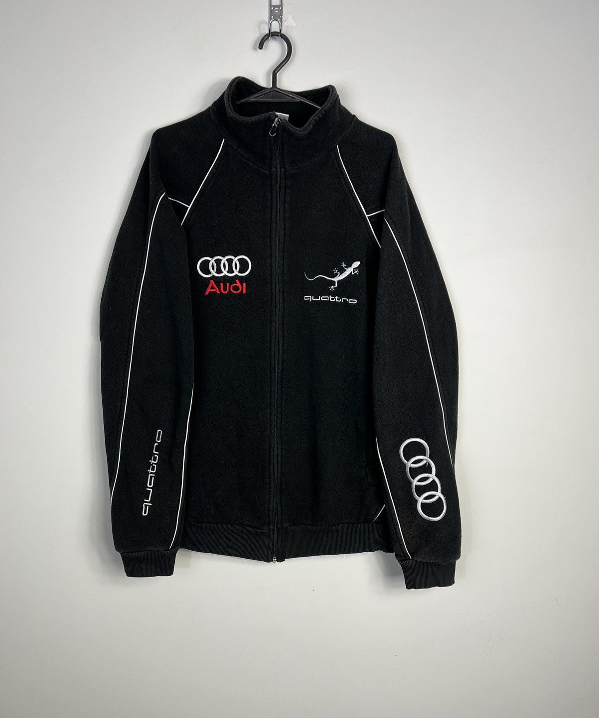 Audi Sweatshirt Audi Quattro Zipped Vintage Hafty Size US XL / EU 56 / 4 - 1 Thumbnail
