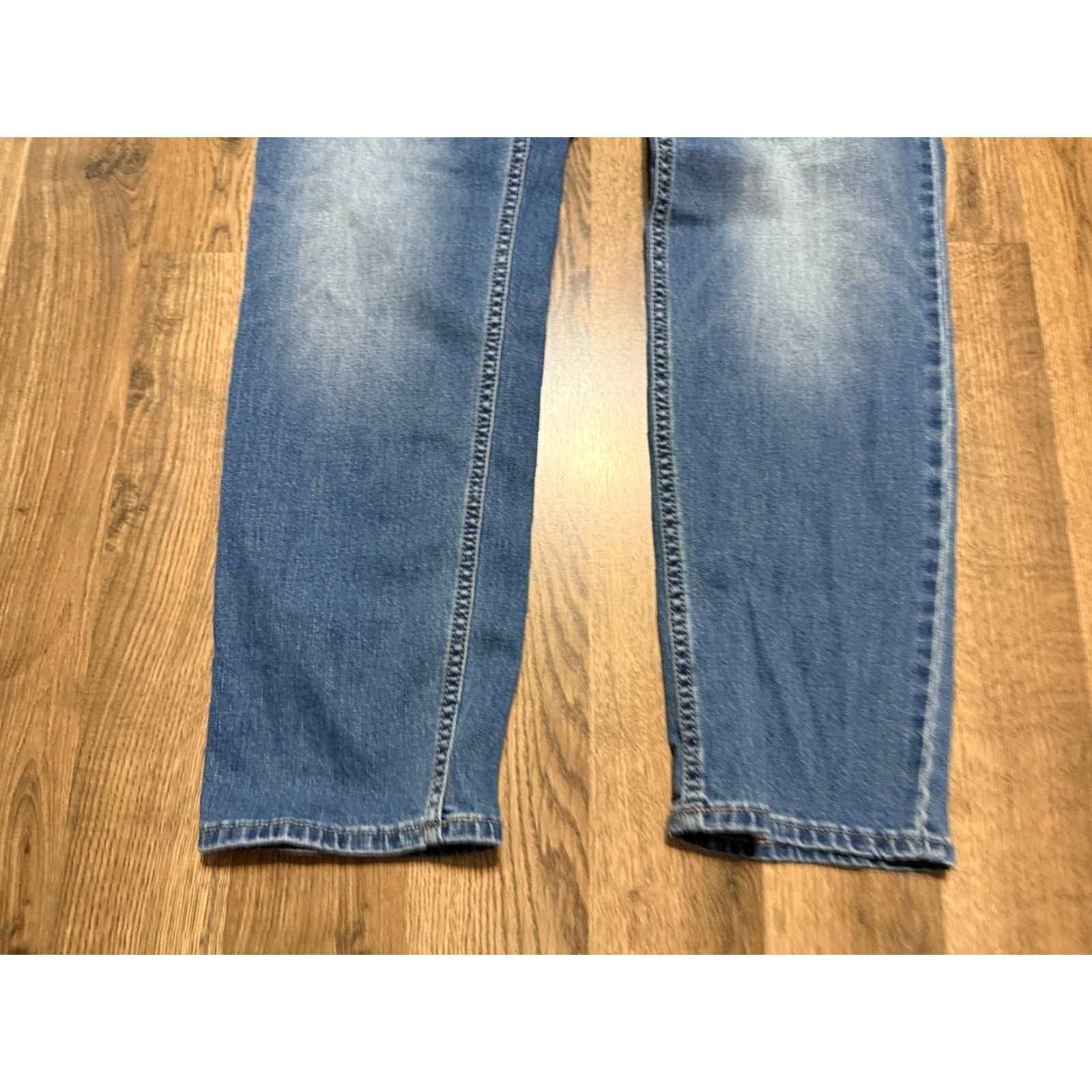 Vintage Goodfellow & Co. Jeans Men's 32x30 Blue Denim Athletic Mid Rise Pocket 5-Pocket Design Straight Rise Jeans Mens Size US 32 / EU 48 - 3 Thumbnail