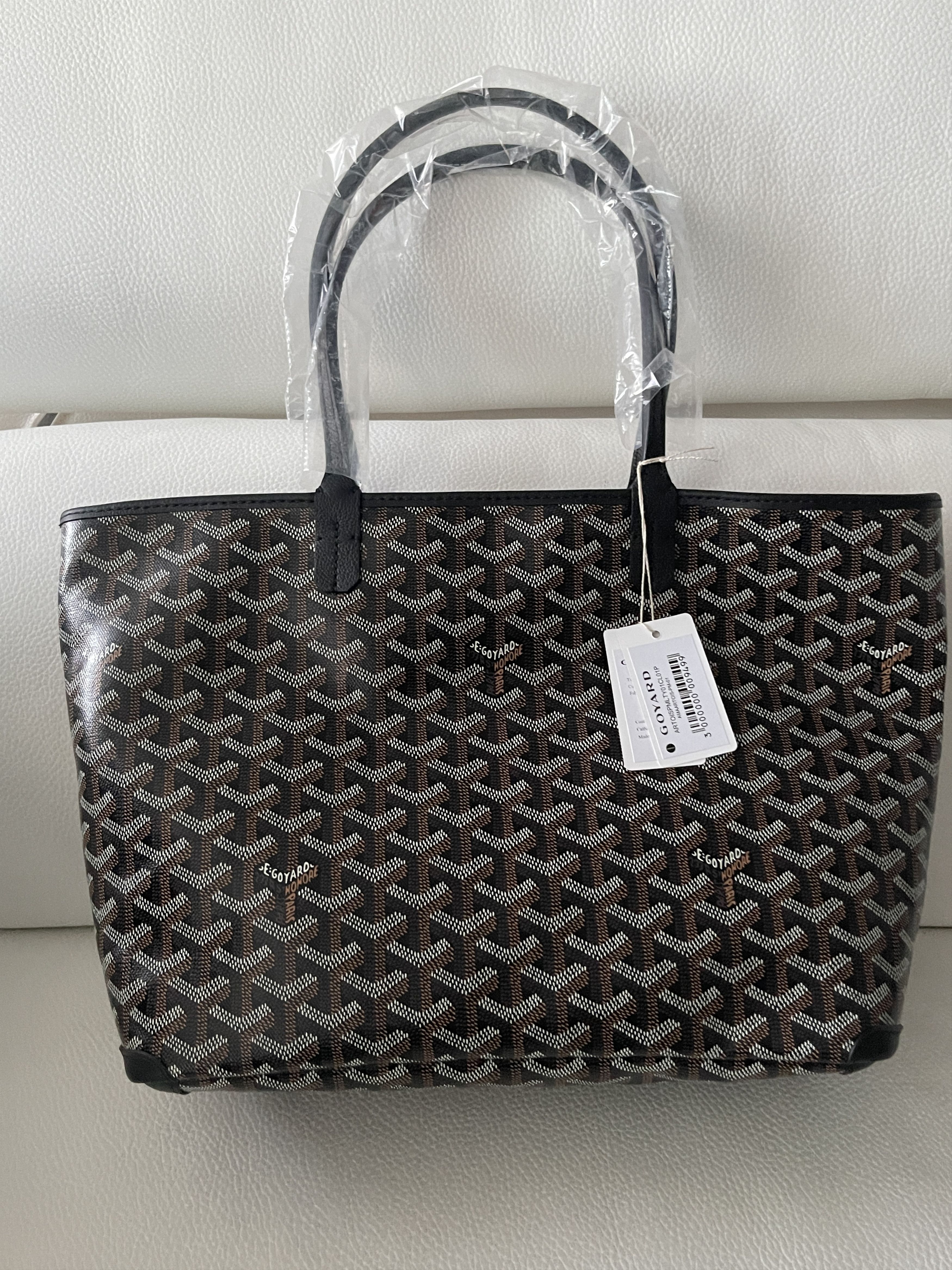 Goyard 2023 Goyard Artois PM Small Black Zipped & Structured Goyard 2023 Goyard Artois PM Small Black Zipped & Structured