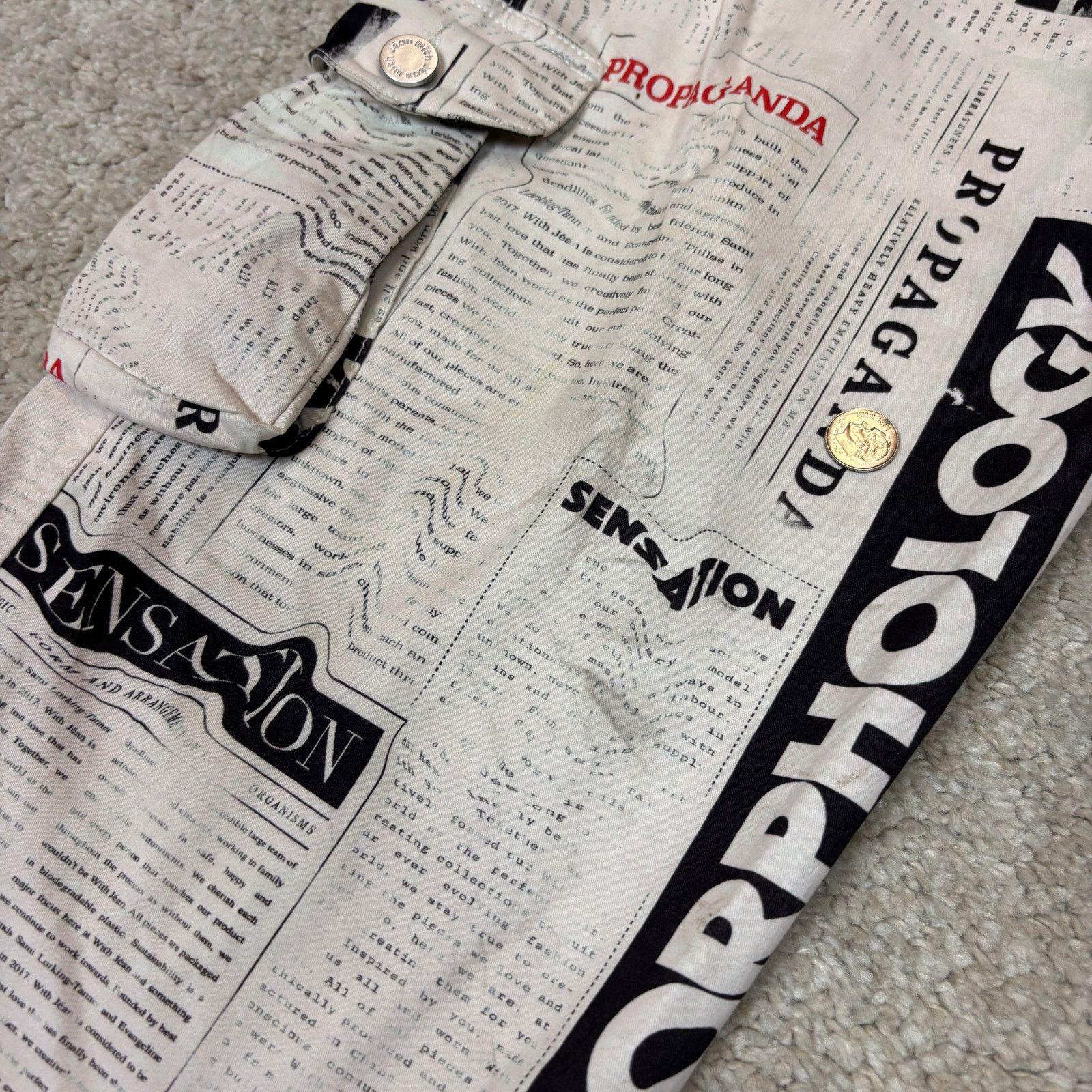 Other With Jean Tommy Newspaper Print Cargo Pants Women's XS Y2K Size 28" / US 6 / IT 42 - 10 Thumbnail